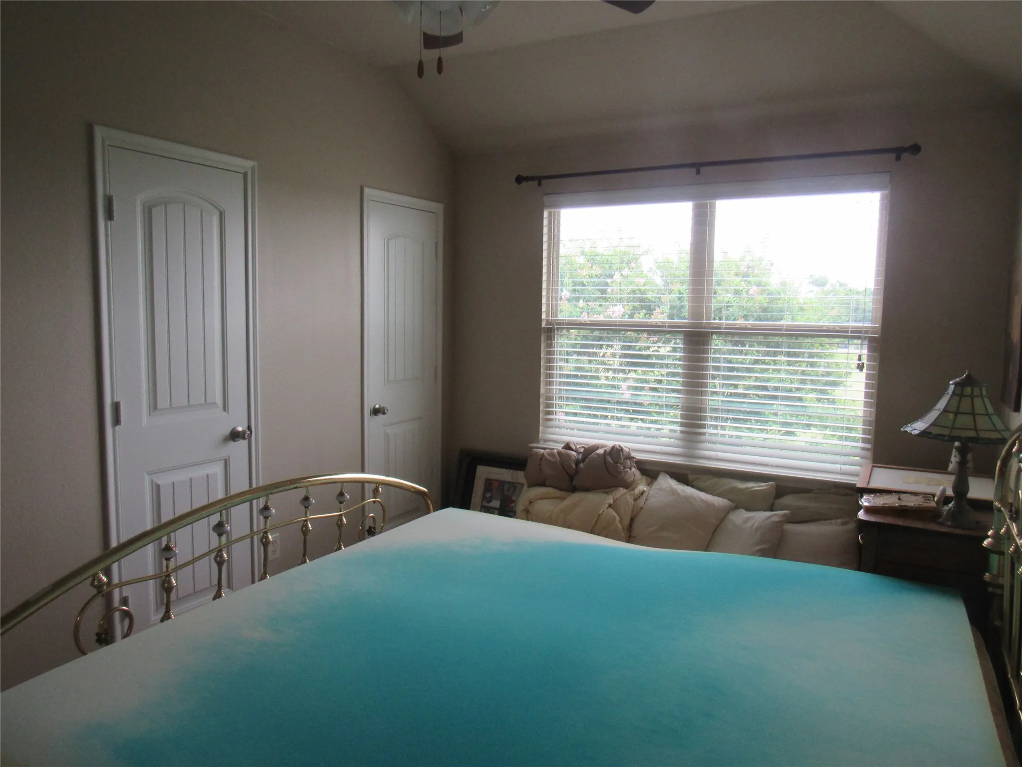 Single Family Residence For Sale in Grayson County , 1513 San Carlos Drive, Van Alstyne, Texas 75495, 4 Bedrooms, 3 Bathrooms, 2 Garage spaces, 2,490 Sqft, built in 2013, Price $415,000, mls#21311360, Real Estate Agent in Van Alstyne, Homes For Sale in Grayson county, Homes For Sale in Van Alstyne, Realtor in Van Alstyne Texas, Real Estate Brokerage Independent Realty Texas, Luminita Cordes Realtor
