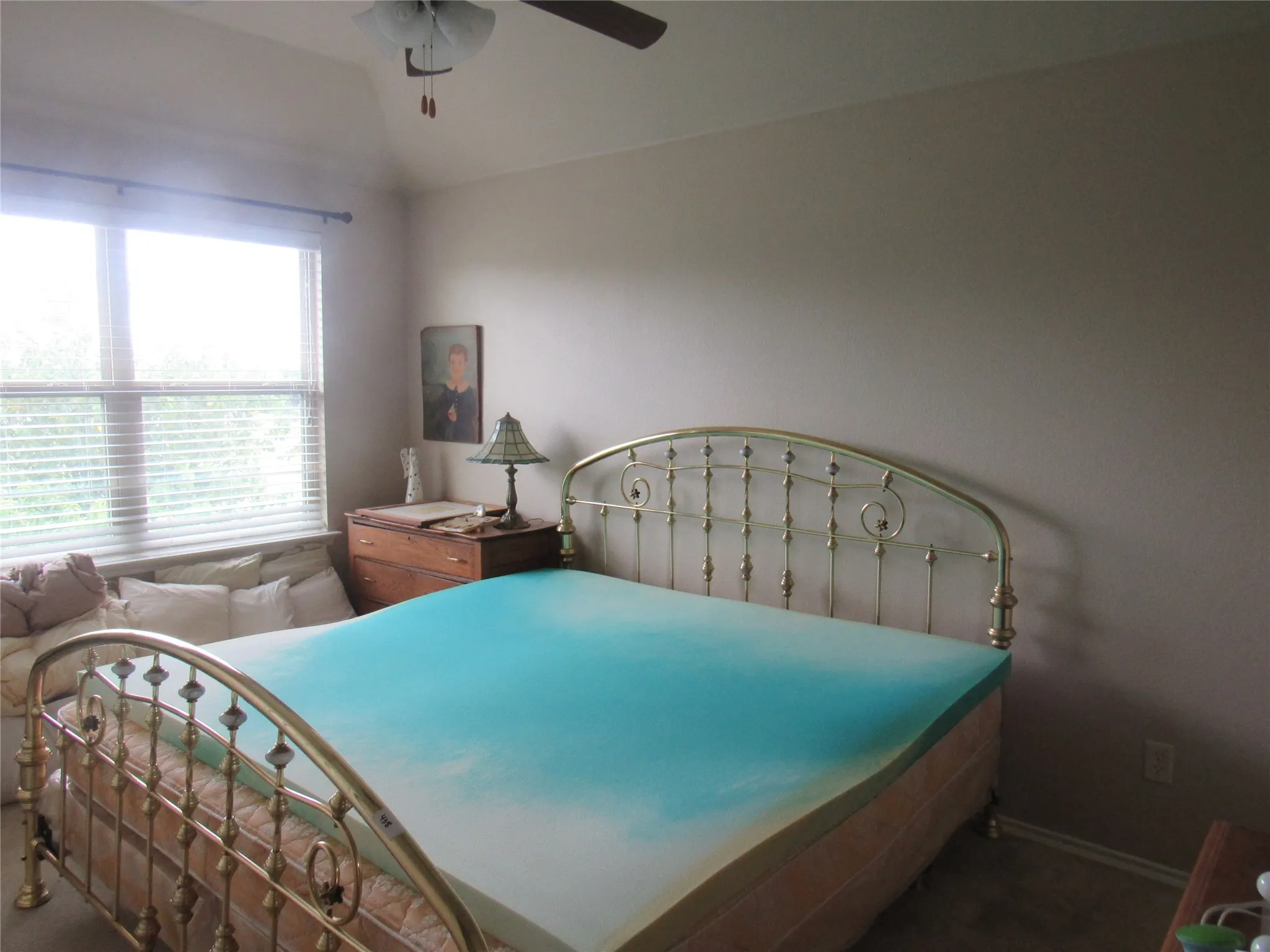 Single Family Residence For Sale in Grayson County , 1513 San Carlos Drive, Van Alstyne, Texas 75495, 4 Bedrooms, 3 Bathrooms, 2 Garage spaces, 2,490 Sqft, built in 2013, Price $415,000, mls#21311360, Real Estate Agent in Van Alstyne, Homes For Sale in Grayson county, Homes For Sale in Van Alstyne, Realtor in Van Alstyne Texas, Real Estate Brokerage Independent Realty Texas, Luminita Cordes Realtor