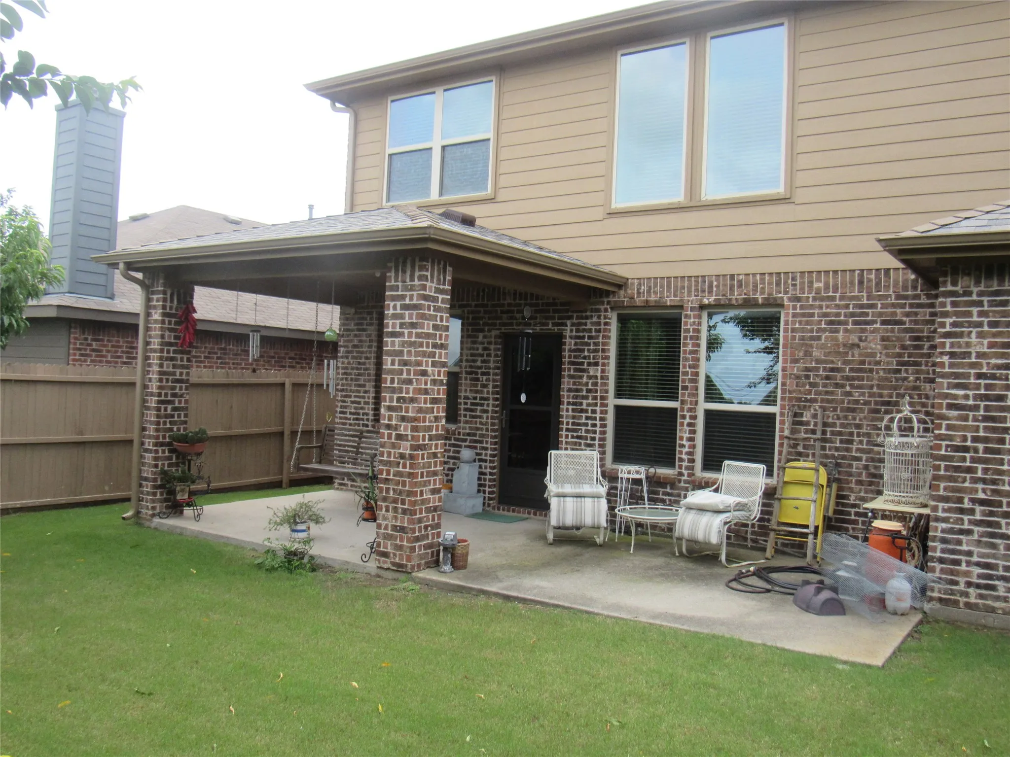 Single Family Residence For Sale in Grayson County , 1513 San Carlos Drive, Van Alstyne, Texas 75495, 4 Bedrooms, 3 Bathrooms, 2 Garage spaces, 2,490 Sqft, built in 2013, Price $415,000, mls#21311360, Real Estate Agent in Van Alstyne, Homes For Sale in Grayson county, Homes For Sale in Van Alstyne, Realtor in Van Alstyne Texas, Real Estate Brokerage Independent Realty Texas, Luminita Cordes Realtor