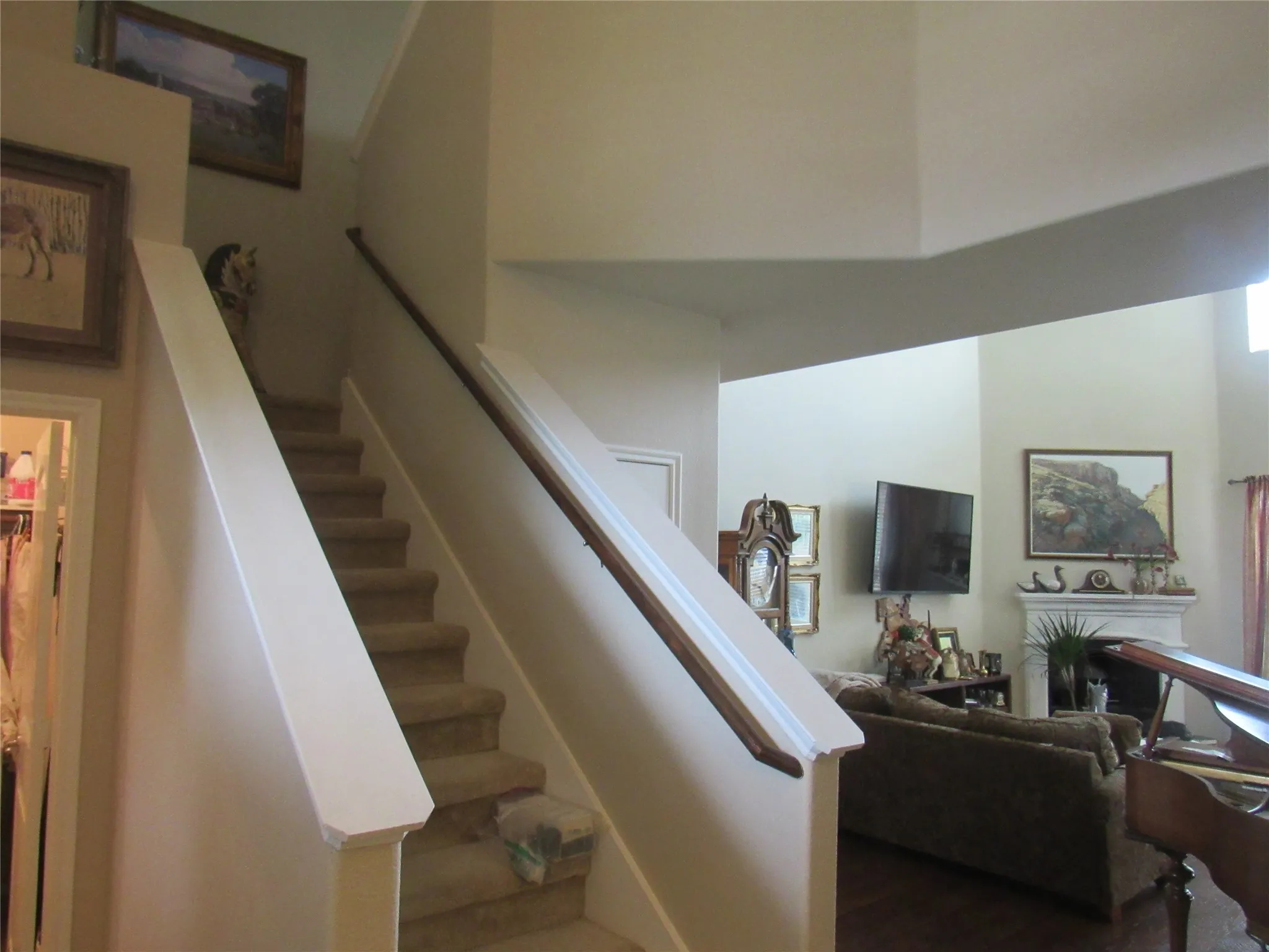 Single Family Residence For Sale in Grayson County , 1513 San Carlos Drive, Van Alstyne, Texas 75495, 4 Bedrooms, 3 Bathrooms, 2 Garage spaces, 2,490 Sqft, built in 2013, Price $415,000, mls#21311360, Real Estate Agent in Van Alstyne, Homes For Sale in Grayson county, Homes For Sale in Van Alstyne, Realtor in Van Alstyne Texas, Real Estate Brokerage Independent Realty Texas, Luminita Cordes Realtor