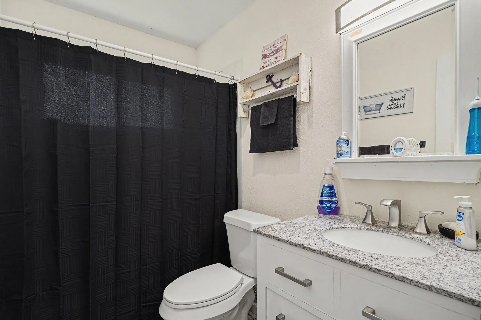 Single Family Residence For Sale in Tarrant County , 7949 Waterside Trail, Fort Worth, Texas 76137, 3 Bedroom, 2 Bathroom, 2 Garage spaces, 1,486 Sqft, built in 1987, mls#21312099, Real Estate Agent in Fort Worth, Homes For Sale in Tarrant county, Homes For Sale in Fort Worth, Realtor in Fort Worth Texas, Real Estate Brokerage Independent Realty Texas, Luminita Cordes Realtor