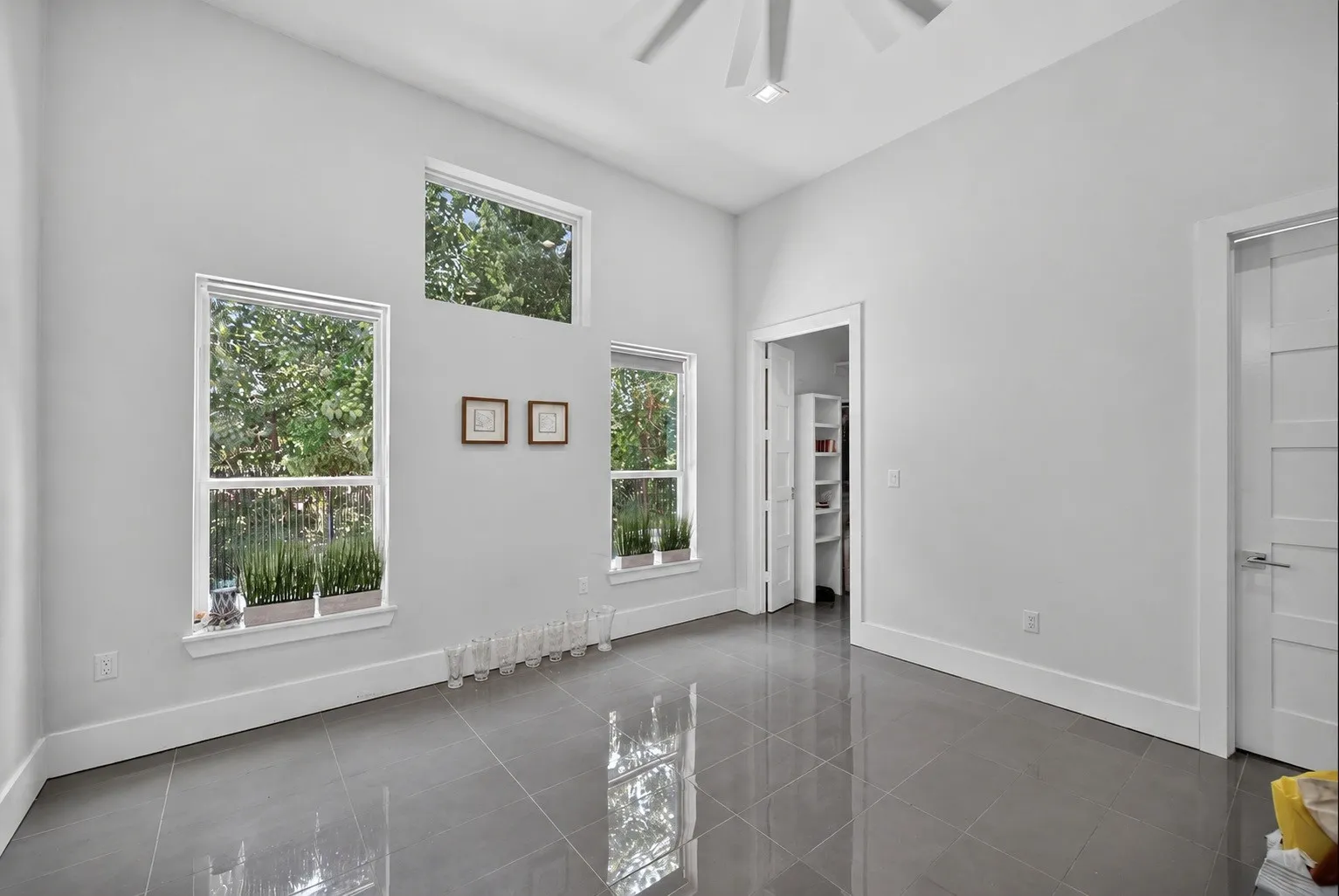 Single Family Residence For Sale in Dallas County , 234 City View Court, Cedar Hill, Texas 75104, 7 Bedroom, 8 Bathroom, 5 Garage spaces, 5,834 Sqft, built in 2021, mls#21311419, Real Estate Agent in Cedar Hill, Homes For Sale in Dallas county, Homes For Sale in Cedar Hill, Realtor in Cedar Hill Texas, Real Estate Brokerage Independent Realty Texas, Luminita Cordes Realtor
