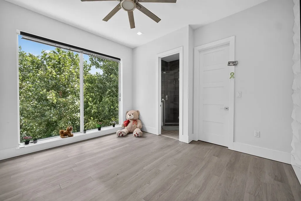Single Family Residence For Sale in Dallas County , 234 City View Court, Cedar Hill, Texas 75104, 7 Bedroom, 8 Bathroom, 5 Garage spaces, 5,834 Sqft, built in 2021, mls#21311419, Real Estate Agent in Cedar Hill, Homes For Sale in Dallas county, Homes For Sale in Cedar Hill, Realtor in Cedar Hill Texas, Real Estate Brokerage Independent Realty Texas, Luminita Cordes Realtor