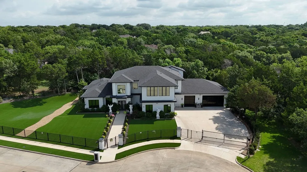 Single Family Residence For Sale in Dallas County , 234 City View Court, Cedar Hill, Texas 75104, 7 Bedroom, 8 Bathroom, 5 Garage spaces, 5,834 Sqft, built in 2021, mls#21311419, Real Estate Agent in Cedar Hill, Homes For Sale in Dallas county, Homes For Sale in Cedar Hill, Realtor in Cedar Hill Texas, Real Estate Brokerage Independent Realty Texas, Luminita Cordes Realtor