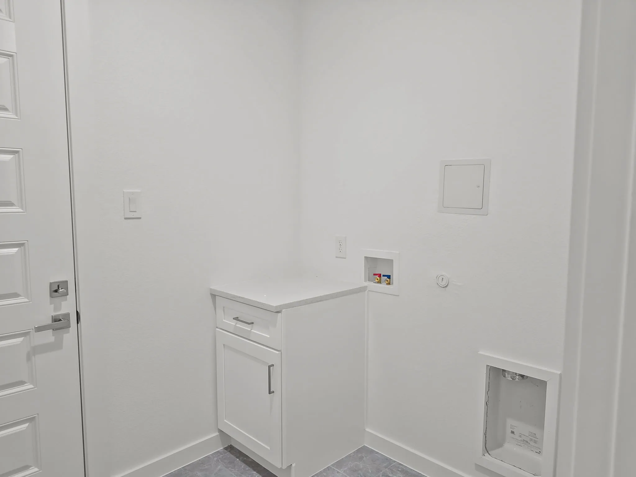 Townhouse For Sale in Tarrant County , 9624 Thorncrown Lane, Fort Worth, Texas 76179, 3 Bedrooms, 3 Bathrooms, 2 Garage spaces, 1,907 Sqft, built in 2026, Price $337,900, mls#21312111, Real Estate Agent in Fort Worth, Homes For Sale in Tarrant county, Homes For Sale in Fort Worth, Realtor in Fort Worth Texas, Real Estate Brokerage Independent Realty Texas, Luminita Cordes Realtor