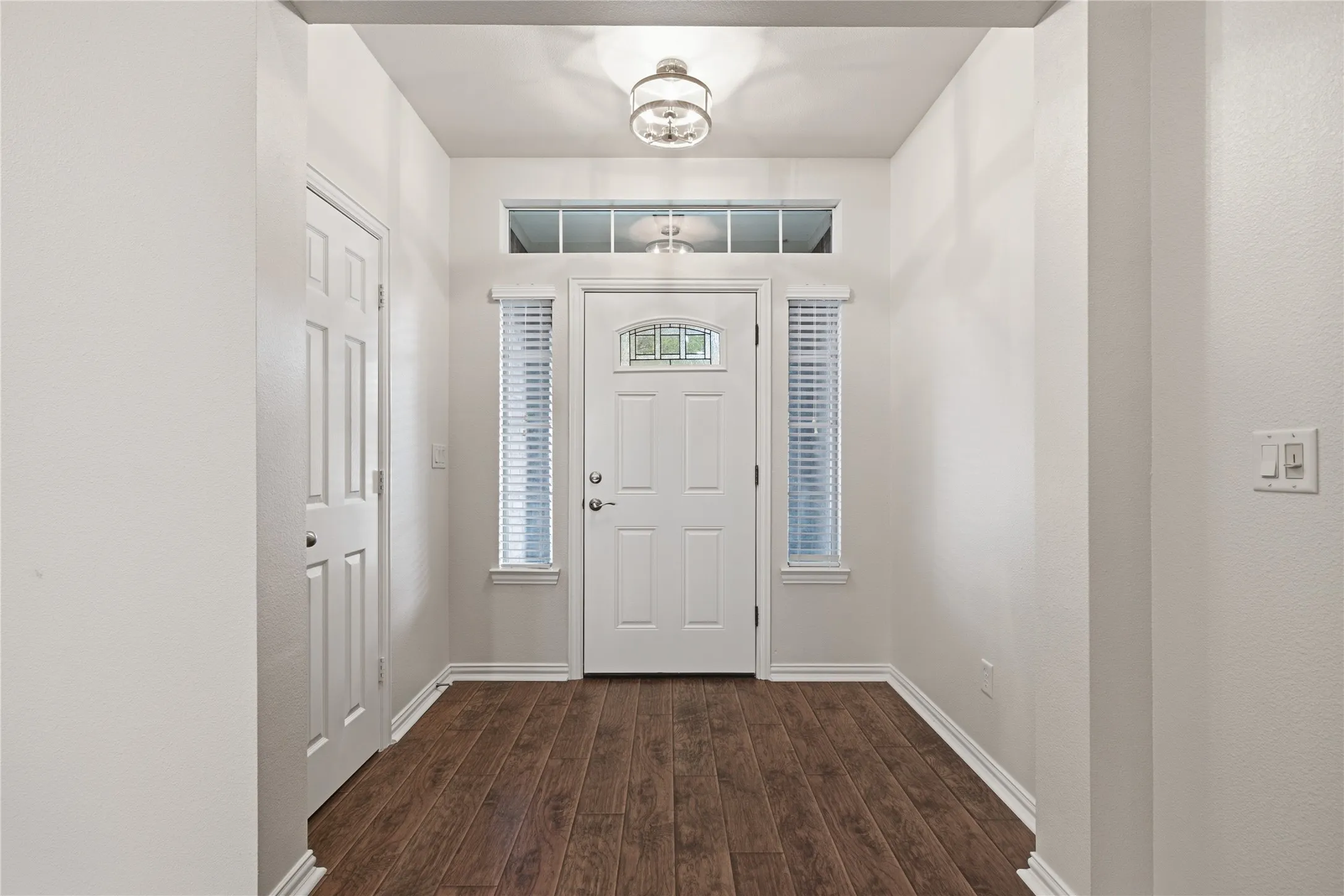 Townhouse For Sale in Wise County , 287 Emma Call Court, Decatur, Texas 76234, 3 Bedroom, 3 Bathroom, 2 Garage spaces, 1,816 Sqft, built in 2007, mls#21312087, Real Estate Agent in Decatur, Homes For Sale in Wise county, Homes For Sale in Decatur, Realtor in Decatur Texas, Real Estate Brokerage Independent Realty Texas, Luminita Cordes Realtor