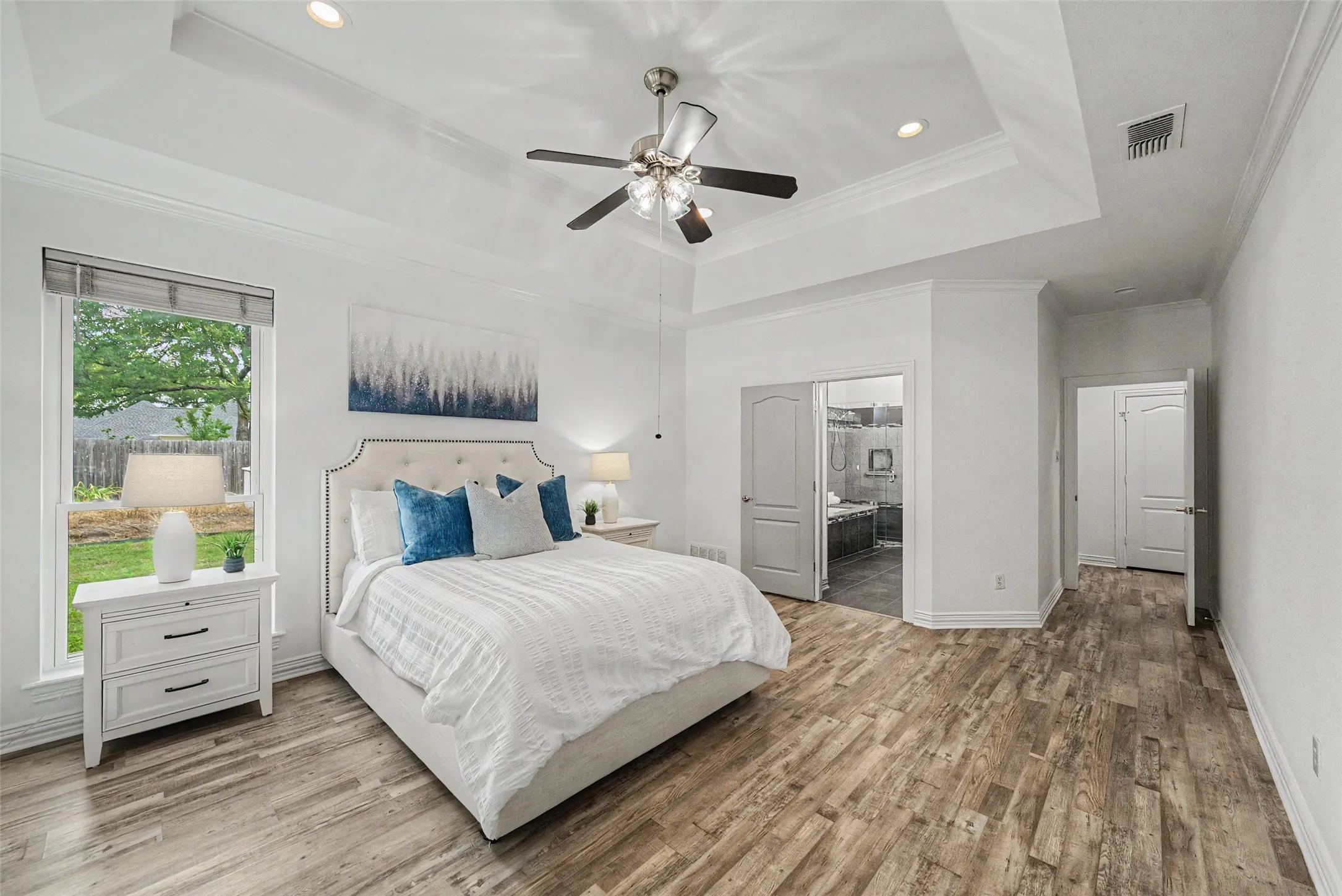 Single Family Residence For Sale in Parker County , 1304 Greenview Drive, Aledo, Texas 76008, 4 Bedroom, 4 Bathroom, 3 Garage spaces, 3,205 Sqft, built in 1995, mls#21311209, Real Estate Agent in Aledo, Homes For Sale in Parker county, Homes For Sale in Aledo, Realtor in Aledo Texas, Real Estate Brokerage Independent Realty Texas, Luminita Cordes Realtor