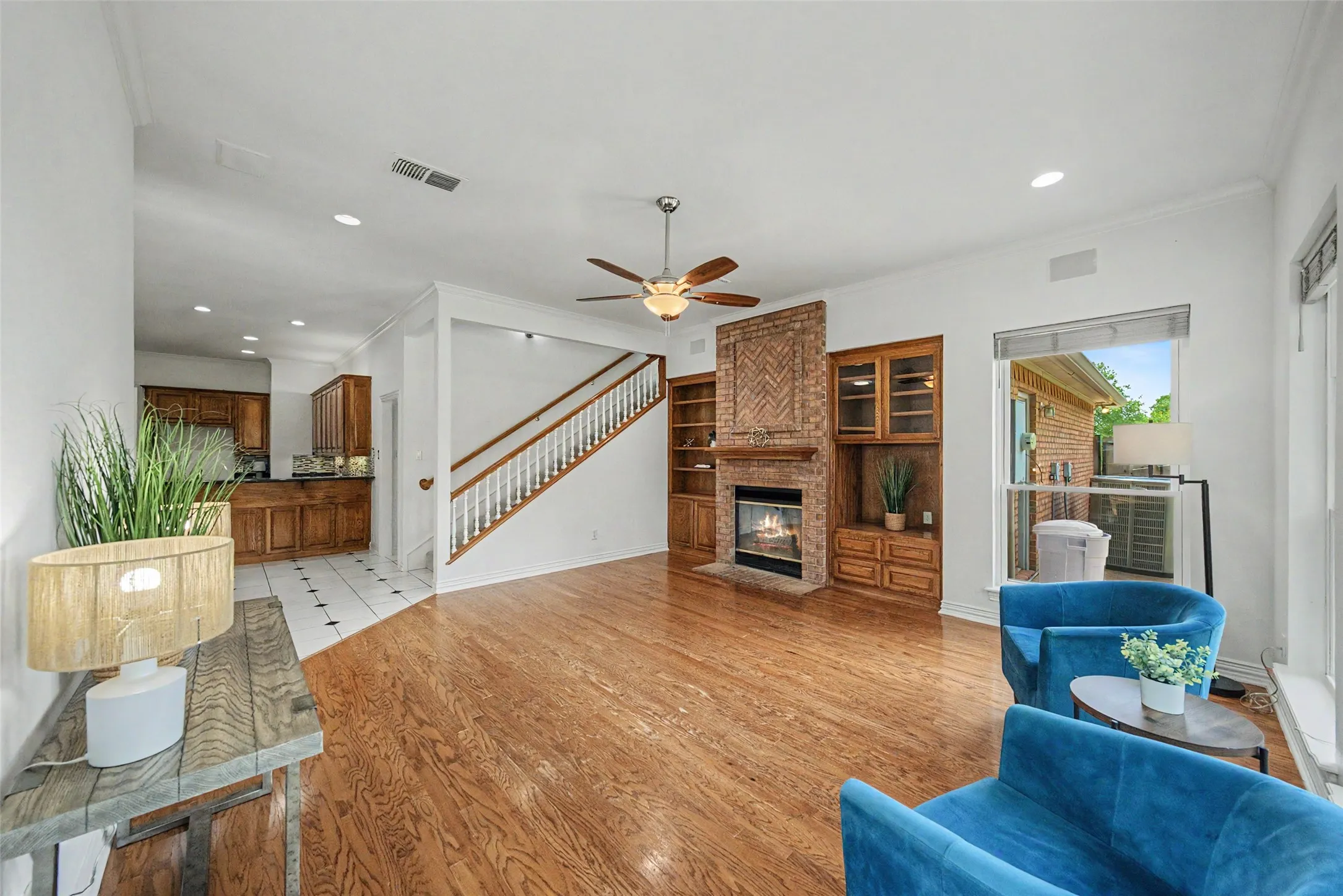 Single Family Residence For Sale in Parker County , 1304 Greenview Drive, Aledo, Texas 76008, 4 Bedroom, 4 Bathroom, 3 Garage spaces, 3,205 Sqft, built in 1995, mls#21311209, Real Estate Agent in Aledo, Homes For Sale in Parker county, Homes For Sale in Aledo, Realtor in Aledo Texas, Real Estate Brokerage Independent Realty Texas, Luminita Cordes Realtor