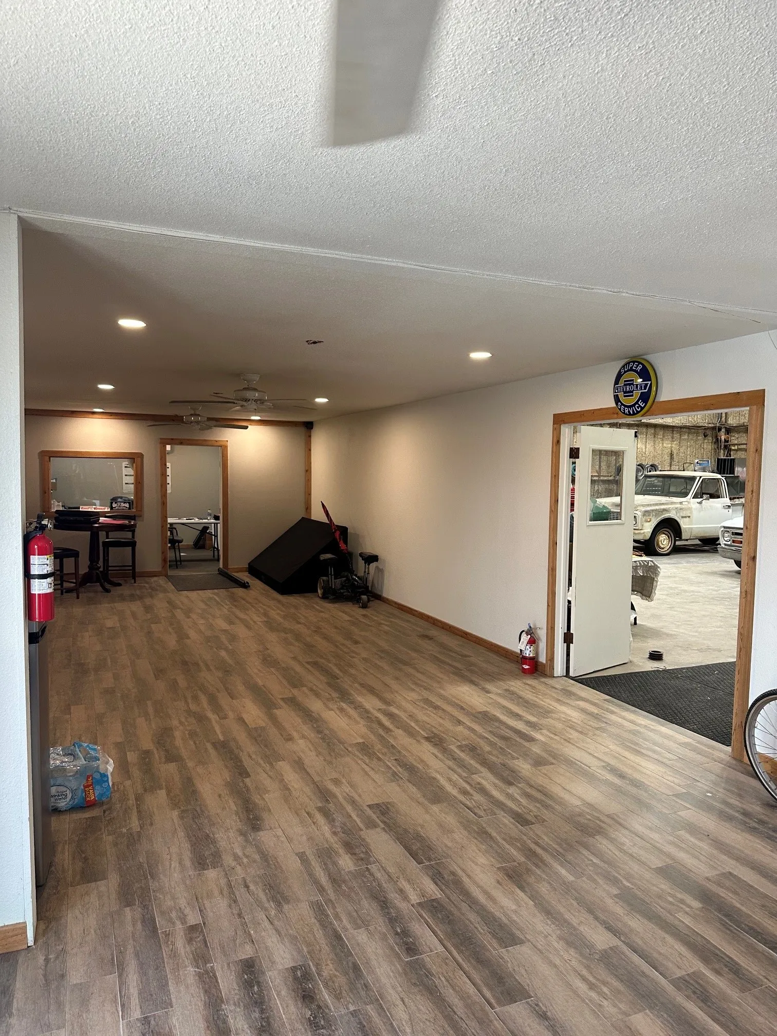 Retail For Sale in Taylor County , 1002 S treadaway, Abilene, Texas 79602, 0, 0, Garage spaces, 0 Sqft, built in 1981, Price $975,000, mls#21312149, Real Estate Agent in Abilene, Homes For Sale in Taylor county, Homes For Sale in Abilene, Realtor in Abilene Texas, Real Estate Brokerage Independent Realty Texas, Luminita Cordes Realtor
