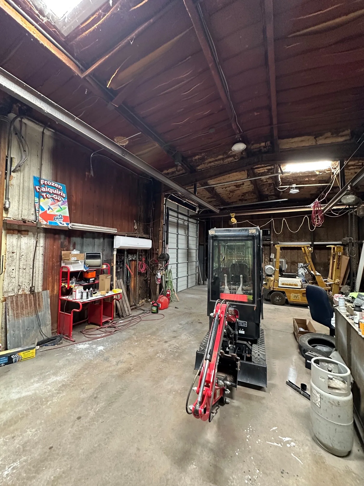 Retail For Sale in Taylor County , 1002 S treadaway, Abilene, Texas 79602, 0, 0, Garage spaces, 0 Sqft, built in 1981, Price $975,000, mls#21312149, Real Estate Agent in Abilene, Homes For Sale in Taylor county, Homes For Sale in Abilene, Realtor in Abilene Texas, Real Estate Brokerage Independent Realty Texas, Luminita Cordes Realtor