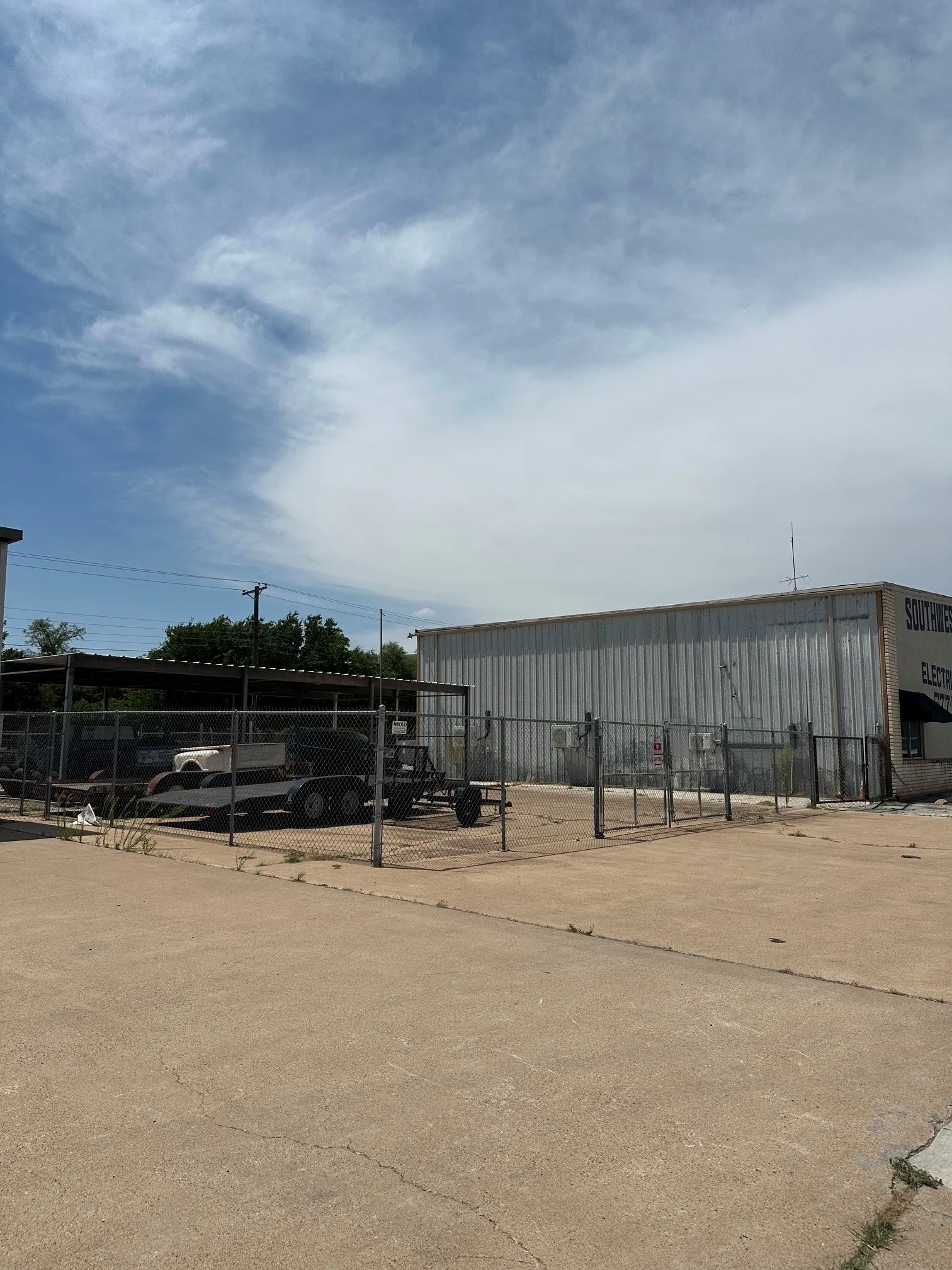 Retail For Sale in Taylor County , 1002 S treadaway, Abilene, Texas 79602, 0, 0, Garage spaces, 0 Sqft, built in 1981, Price $975,000, mls#21312149, Real Estate Agent in Abilene, Homes For Sale in Taylor county, Homes For Sale in Abilene, Realtor in Abilene Texas, Real Estate Brokerage Independent Realty Texas, Luminita Cordes Realtor