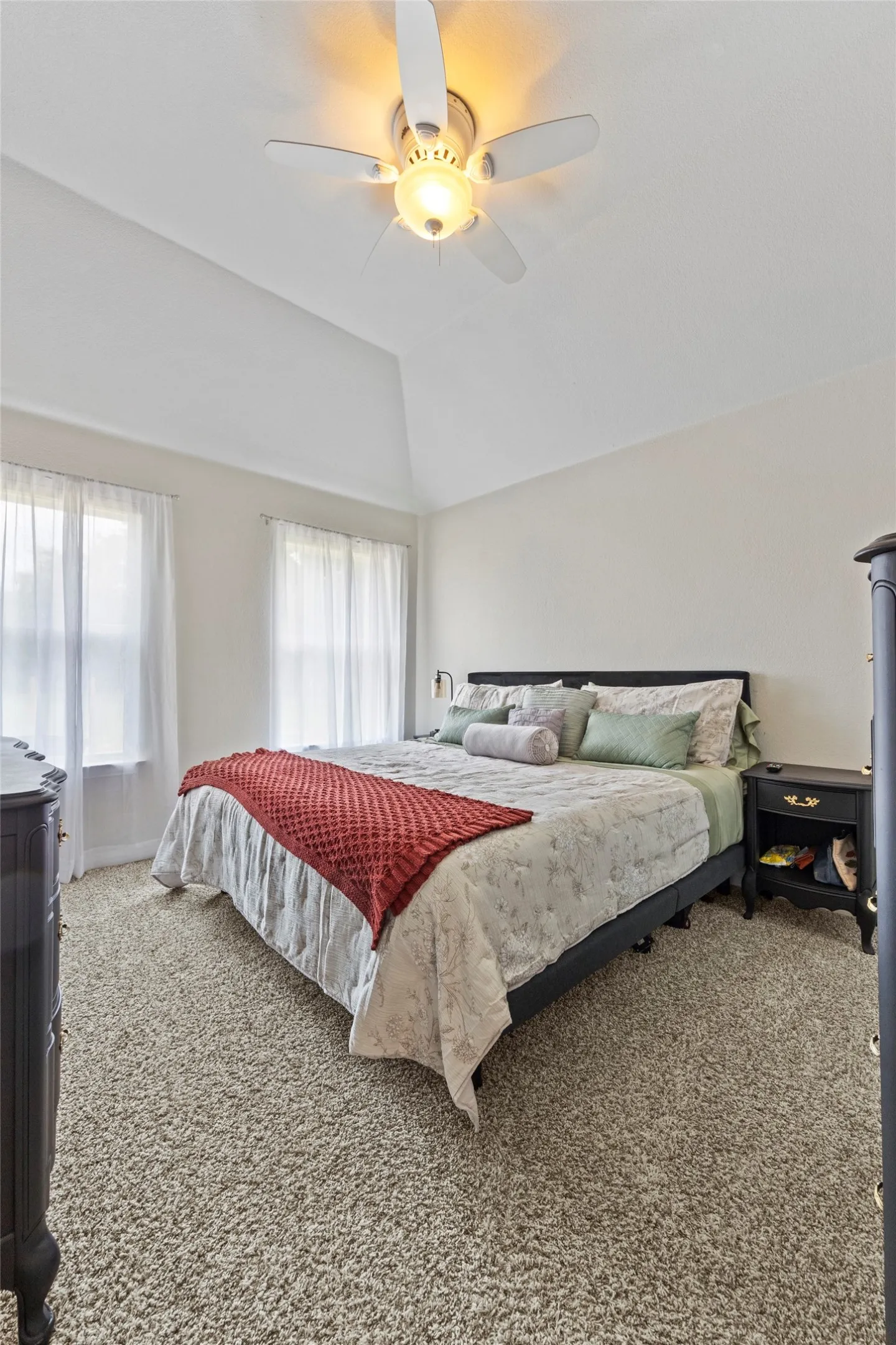 Single Family Residence For Sale in Johnson County , 3909 Timbercrest Drive E, Burleson, Texas 76028, 3 Bedroom, 2 Bathroom, 3 Garage spaces, 1,900 Sqft, built in 2000, mls#21298039, Real Estate Agent in Burleson, Homes For Sale in Johnson county, Homes For Sale in Burleson, Realtor in Burleson Texas, Real Estate Brokerage Independent Realty Texas, Luminita Cordes Realtor