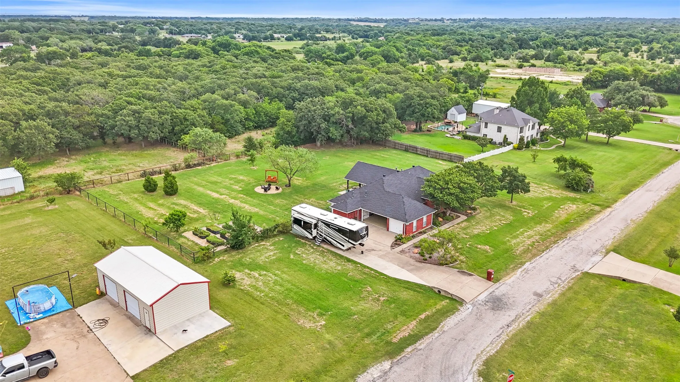 Single Family Residence For Sale in Johnson County , 3909 Timbercrest Drive E, Burleson, Texas 76028, 3 Bedroom, 2 Bathroom, 3 Garage spaces, 1,900 Sqft, built in 2000, mls#21298039, Real Estate Agent in Burleson, Homes For Sale in Johnson county, Homes For Sale in Burleson, Realtor in Burleson Texas, Real Estate Brokerage Independent Realty Texas, Luminita Cordes Realtor