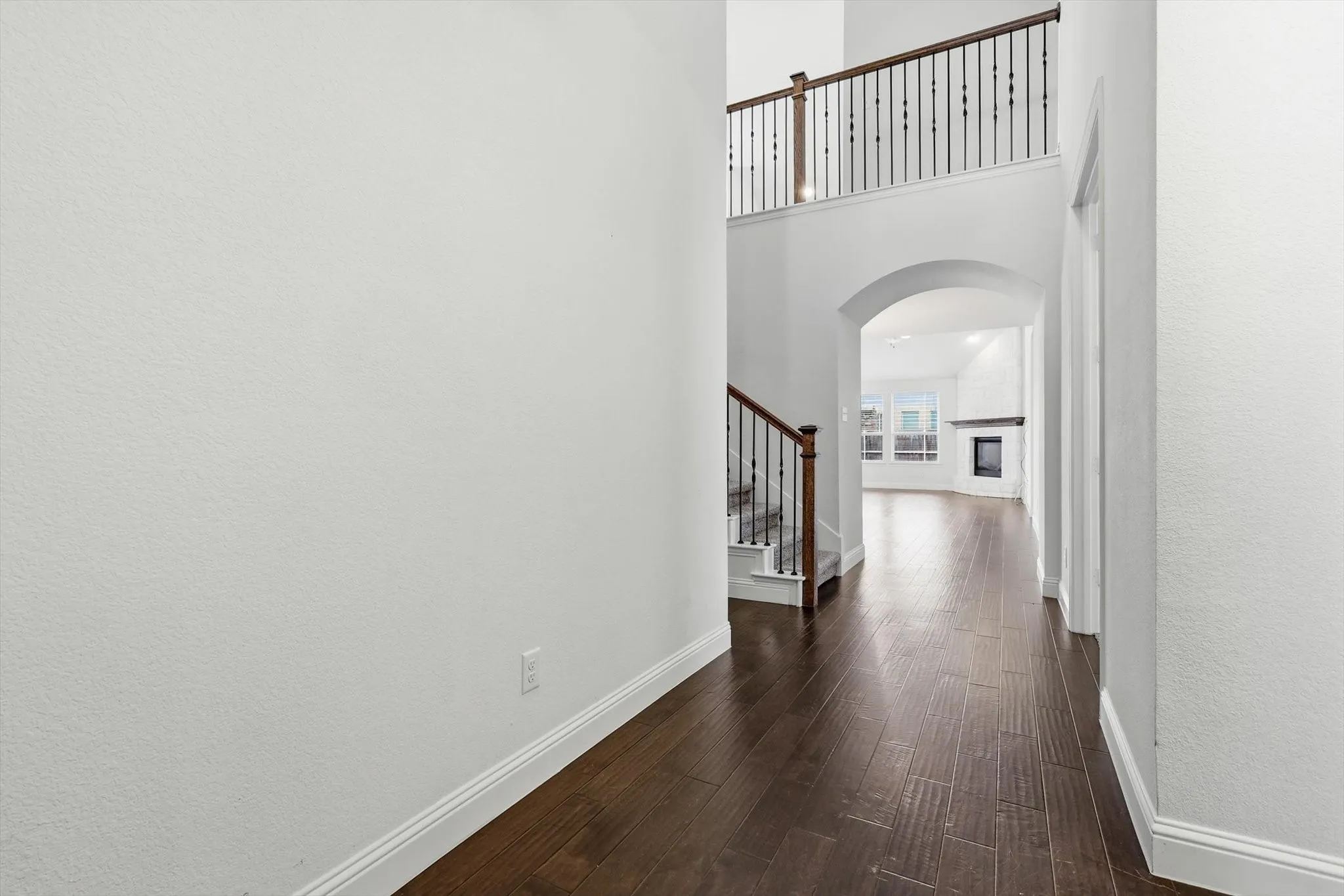 Single Family Residence For Sale in Denton County , 15513 Bryant Park Avenue, Prosper, Texas 75078, 4 Bedroom, 3 Bathroom, 3 Garage spaces, 2,930 Sqft, built in 2016, mls#21305011, Real Estate Agent in Prosper, Homes For Sale in Denton county, Homes For Sale in Prosper, Realtor in Prosper Texas, Real Estate Brokerage Independent Realty Texas, Luminita Cordes Realtor