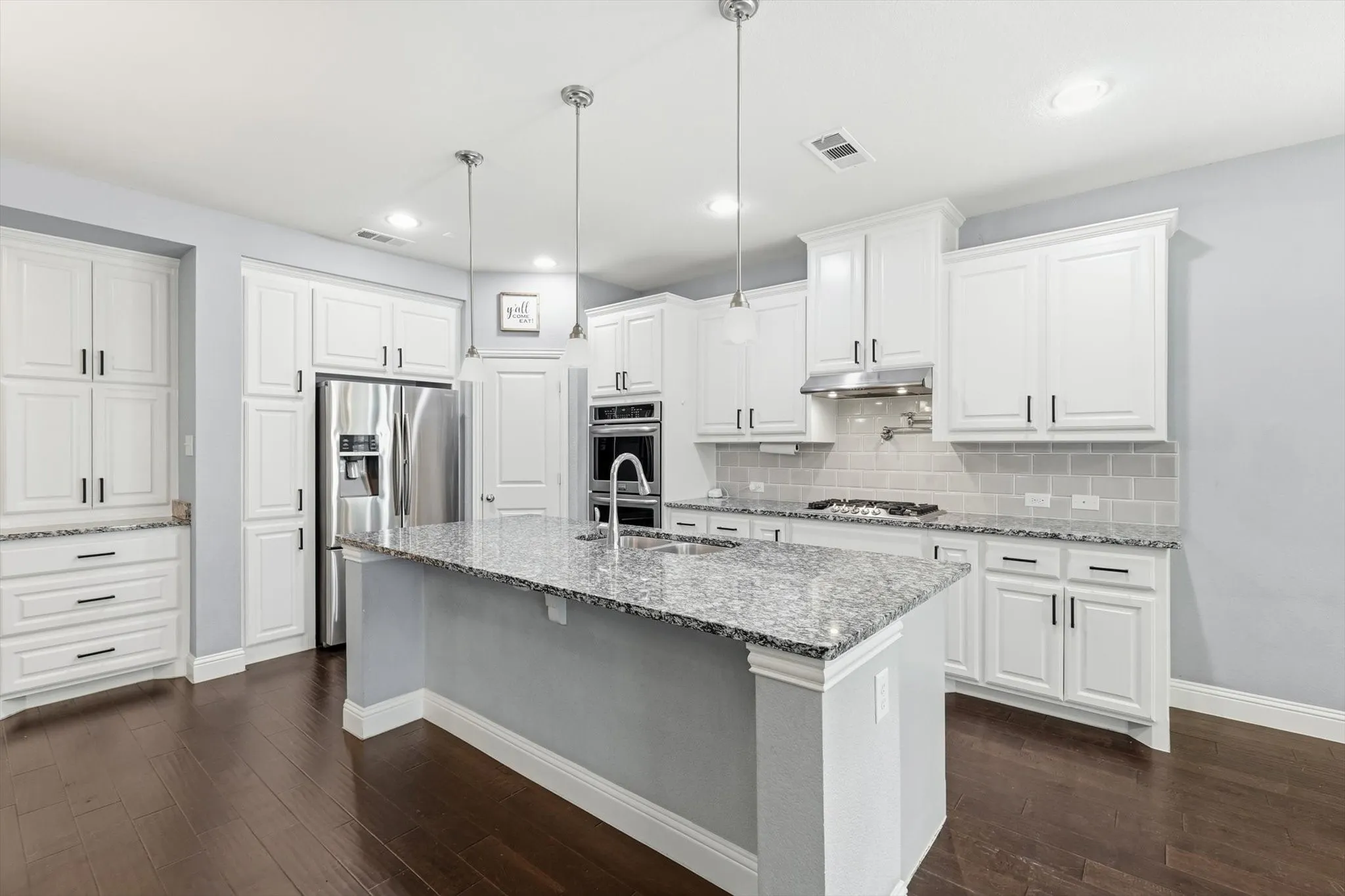 Single Family Residence For Sale in Denton County , 15513 Bryant Park Avenue, Prosper, Texas 75078, 4 Bedroom, 3 Bathroom, 3 Garage spaces, 2,930 Sqft, built in 2016, mls#21305011, Real Estate Agent in Prosper, Homes For Sale in Denton county, Homes For Sale in Prosper, Realtor in Prosper Texas, Real Estate Brokerage Independent Realty Texas, Luminita Cordes Realtor