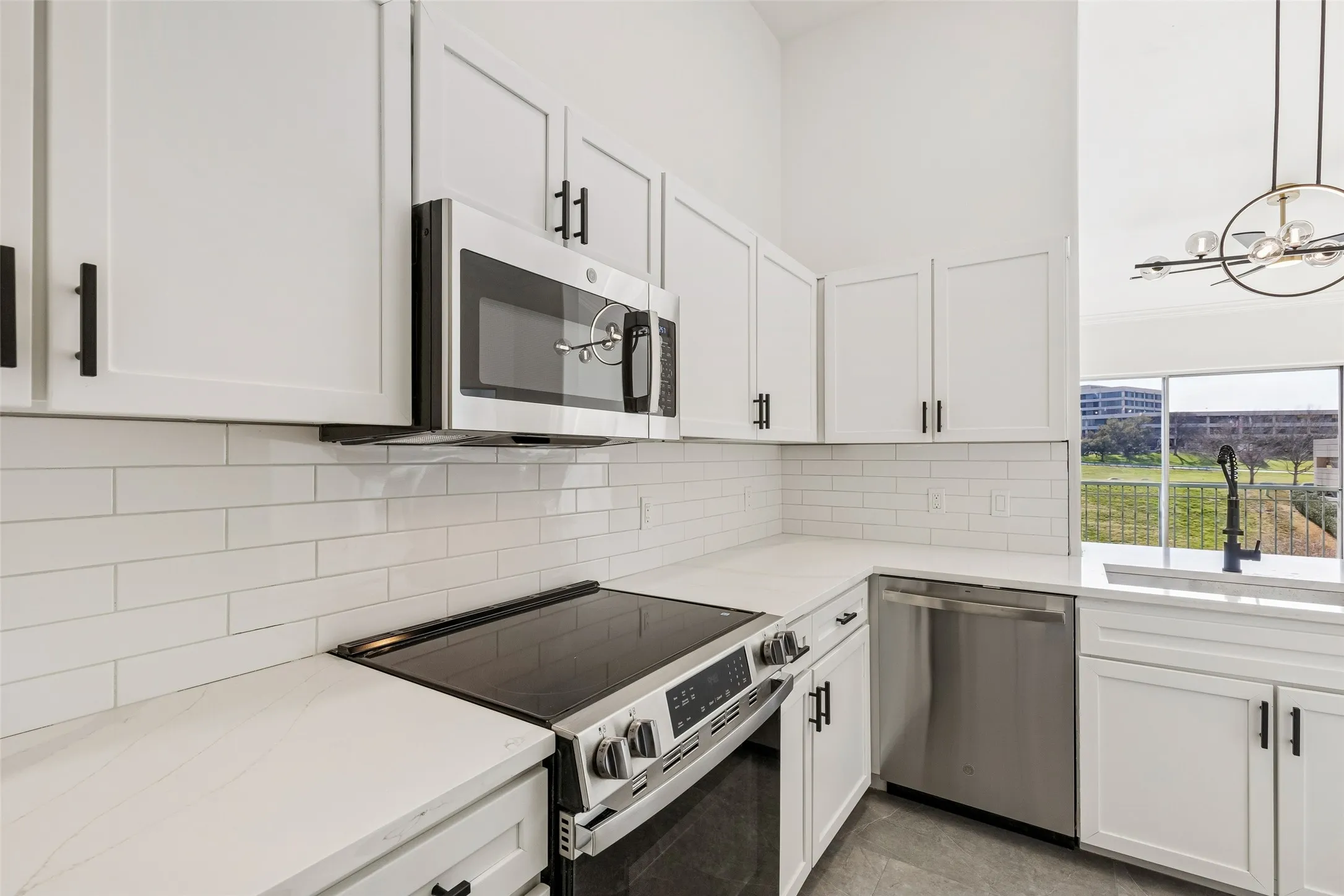 Condominium For Rent in Dallas County , 330 Las Colinas Boulevard E 434, Irving, Texas 75039, 1 Bedroom, 1 Bathroom, 1 Garage spaces, 805 Sqft, built in 2001, mls#21312157, Real Estate Agent in Irving, Homes For Rent in Dallas county, Homes For Rent in Irving, Realtor in Irving Texas, Real Estate Brokerage Independent Realty Texas, Luminita Cordes Realtor