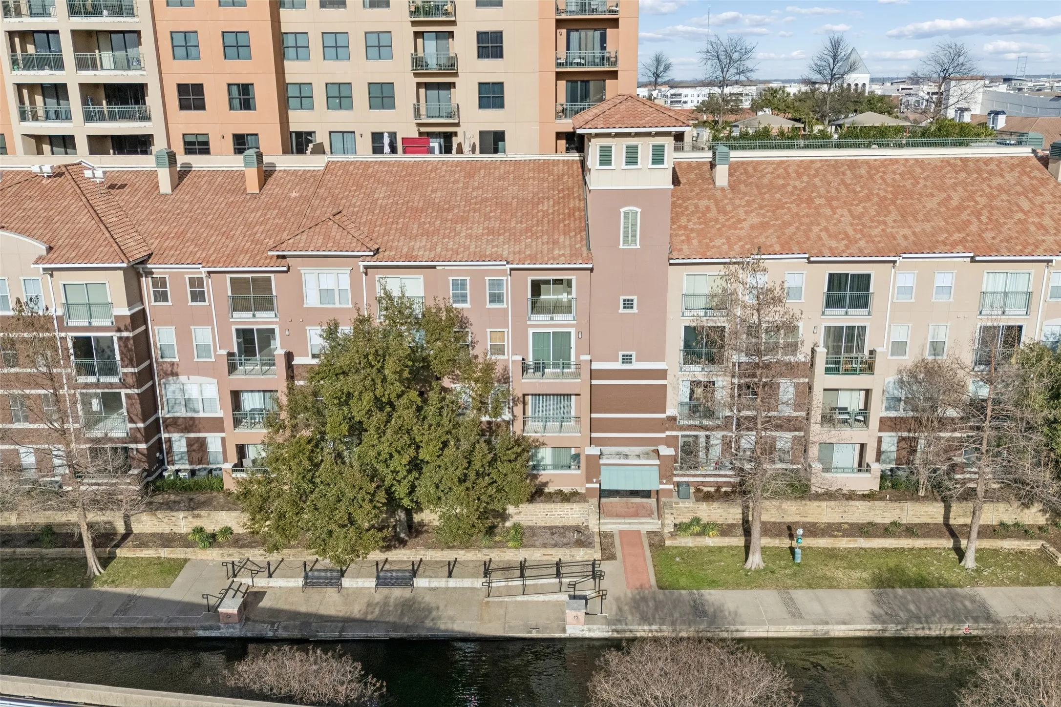 Condominium For Rent in Dallas County , 330 Las Colinas Boulevard E 434, Irving, Texas 75039, 1 Bedroom, 1 Bathroom, 1 Garage spaces, 805 Sqft, built in 2001, mls#21312157, Real Estate Agent in Irving, Homes For Rent in Dallas county, Homes For Rent in Irving, Realtor in Irving Texas, Real Estate Brokerage Independent Realty Texas, Luminita Cordes Realtor