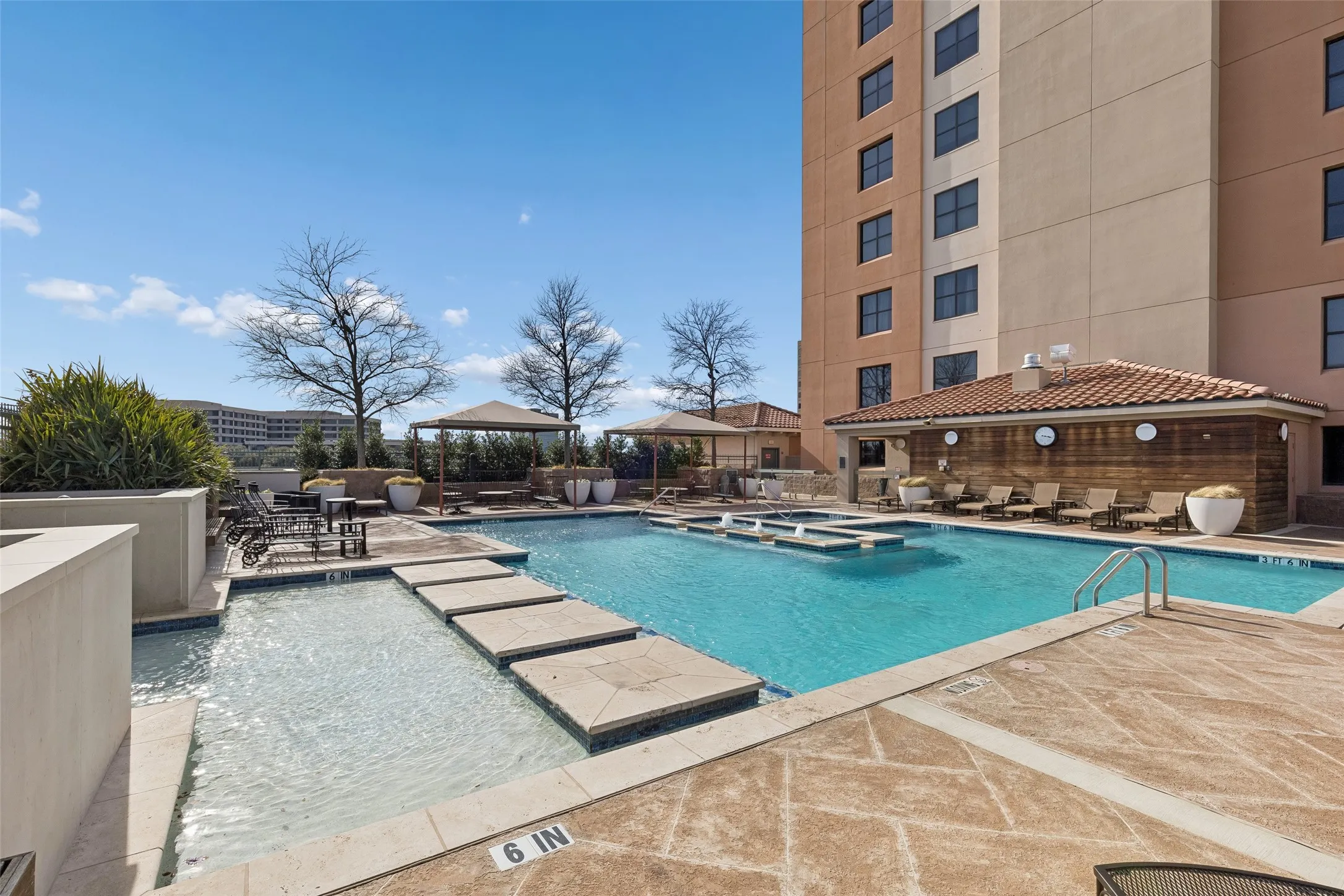 Condominium For Rent in Dallas County , 330 Las Colinas Boulevard E 434, Irving, Texas 75039, 1 Bedroom, 1 Bathroom, 1 Garage spaces, 805 Sqft, built in 2001, mls#21312157, Real Estate Agent in Irving, Homes For Rent in Dallas county, Homes For Rent in Irving, Realtor in Irving Texas, Real Estate Brokerage Independent Realty Texas, Luminita Cordes Realtor