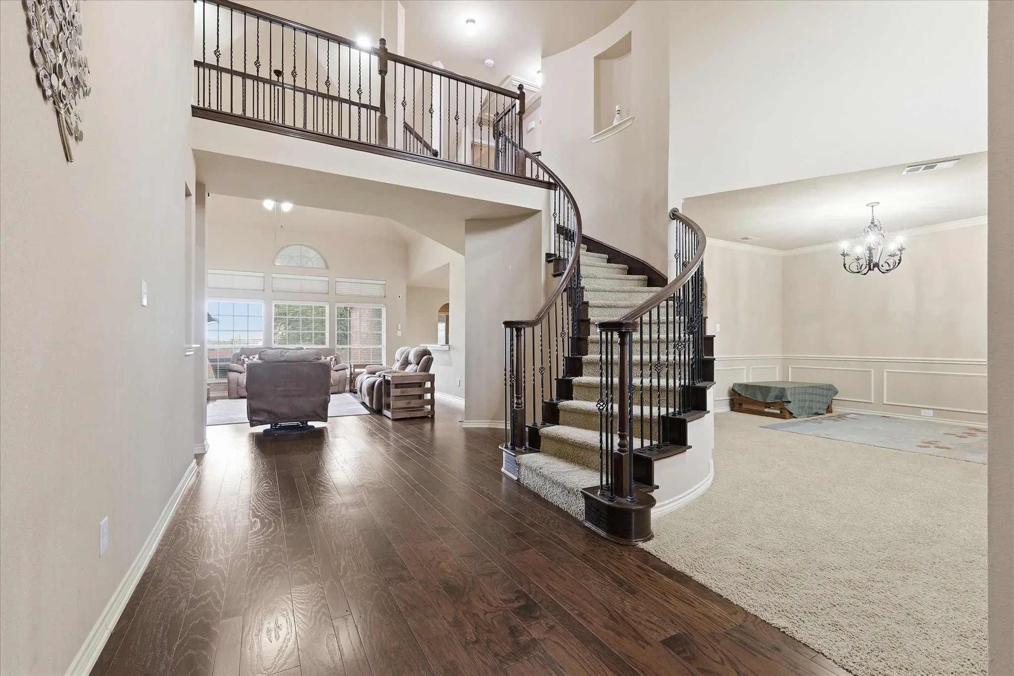 Single Family Residence For Sale in Collin County , 591 Lost Creek Drive, Prosper, Texas 75078, 5 Bedroom, 4 Bathroom, 3 Garage spaces, 4,124 Sqft, built in 2012, mls#21304789, Real Estate Agent in Prosper, Homes For Sale in Collin county, Homes For Sale in Prosper, Realtor in Prosper Texas, Real Estate Brokerage Independent Realty Texas, Luminita Cordes Realtor