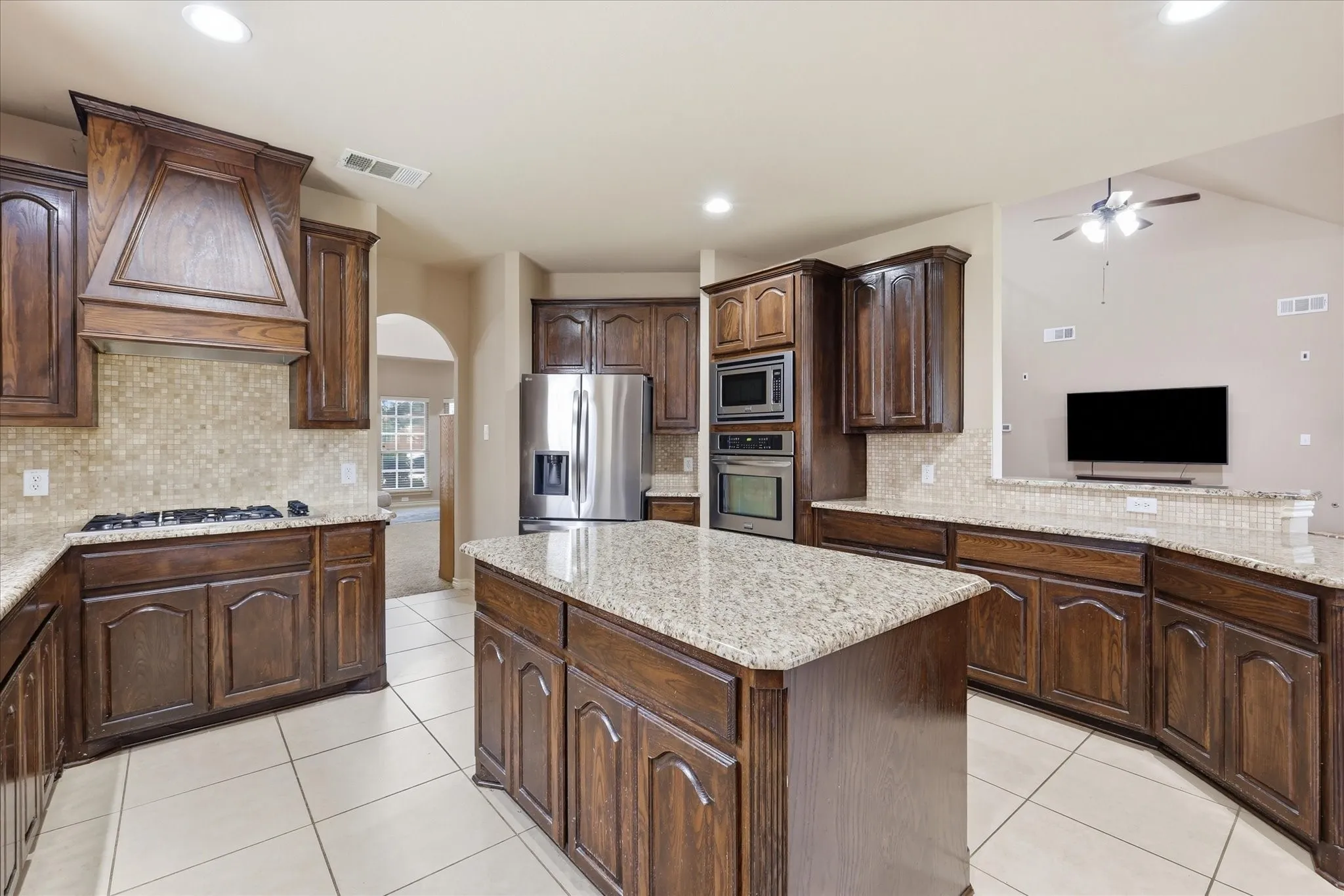 Single Family Residence For Sale in Collin County , 591 Lost Creek Drive, Prosper, Texas 75078, 5 Bedroom, 4 Bathroom, 3 Garage spaces, 4,124 Sqft, built in 2012, mls#21304789, Real Estate Agent in Prosper, Homes For Sale in Collin county, Homes For Sale in Prosper, Realtor in Prosper Texas, Real Estate Brokerage Independent Realty Texas, Luminita Cordes Realtor
