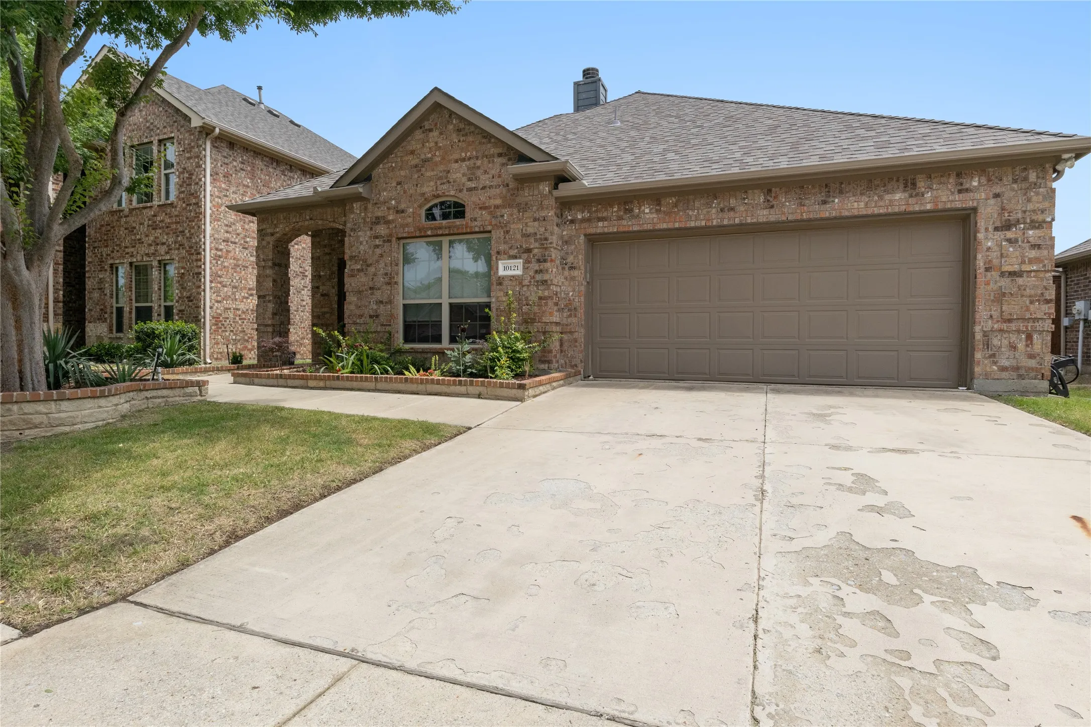 Single Family Residence For Sale in Collin County , 10121 Bridgewater Drive, Mc Kinney, Texas 75072, 4 Bedrooms, 2 Bathrooms, 2 Garage spaces, 1,775 Sqft, built in 2013, Price $429,990, mls#21312209, Real Estate Agent in Mc Kinney, Homes For Sale in Collin county, Homes For Sale in Mc Kinney, Realtor in Mc Kinney Texas, Real Estate Brokerage Independent Realty Texas, Luminita Cordes Realtor