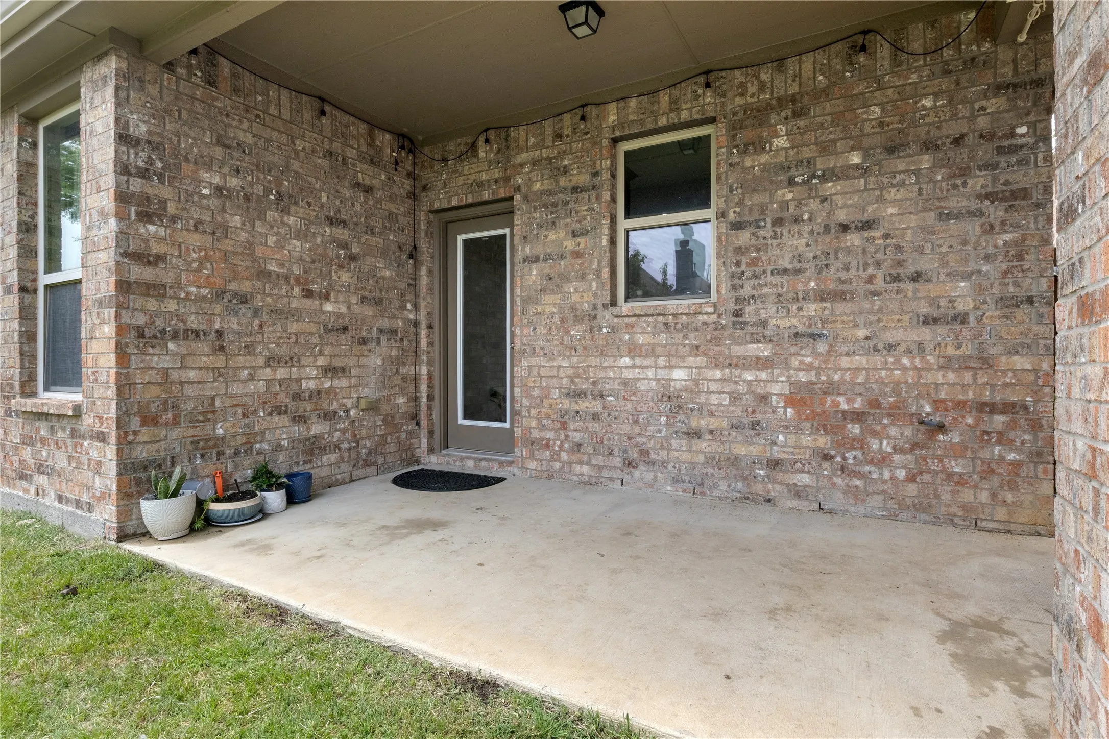 Single Family Residence For Sale in Collin County , 10121 Bridgewater Drive, Mc Kinney, Texas 75072, 4 Bedrooms, 2 Bathrooms, 2 Garage spaces, 1,775 Sqft, built in 2013, Price $429,990, mls#21312209, Real Estate Agent in Mc Kinney, Homes For Sale in Collin county, Homes For Sale in Mc Kinney, Realtor in Mc Kinney Texas, Real Estate Brokerage Independent Realty Texas, Luminita Cordes Realtor