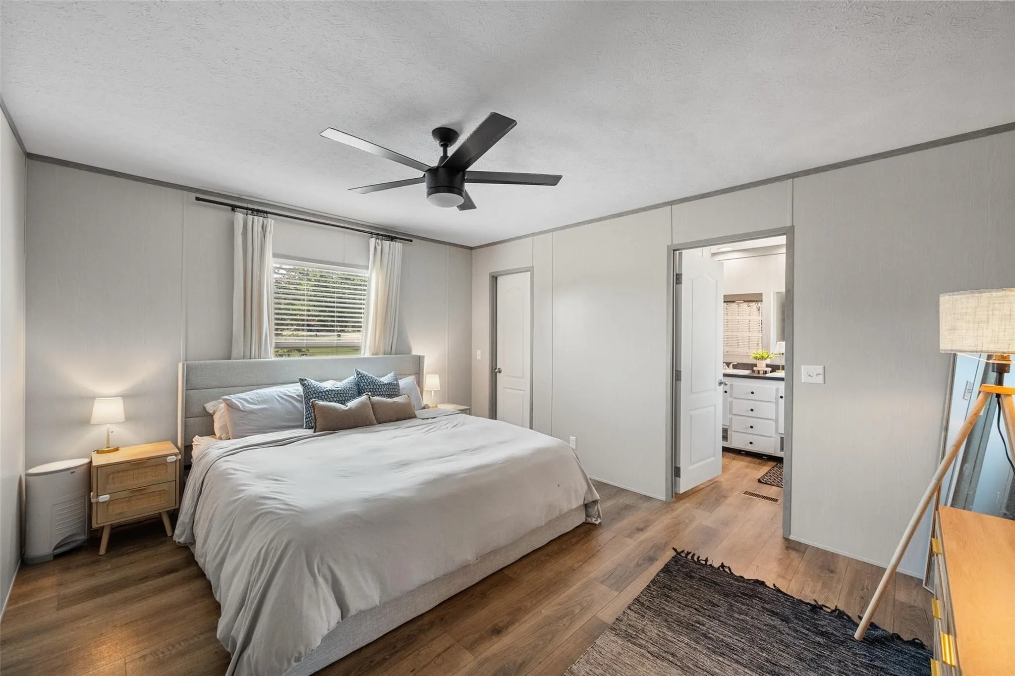 Mobile Home For Sale in Navarro County , 421 S Garitty Street, Frost, Texas 76641, 3 Bedroom, 2 Bathroom, Garage spaces, 1,216 Sqft, built in 2024, mls#21305556, Real Estate Agent in Frost, Homes For Sale in Navarro county, Homes For Sale in Frost, Realtor in Frost Texas, Real Estate Brokerage Independent Realty Texas, Luminita Cordes Realtor