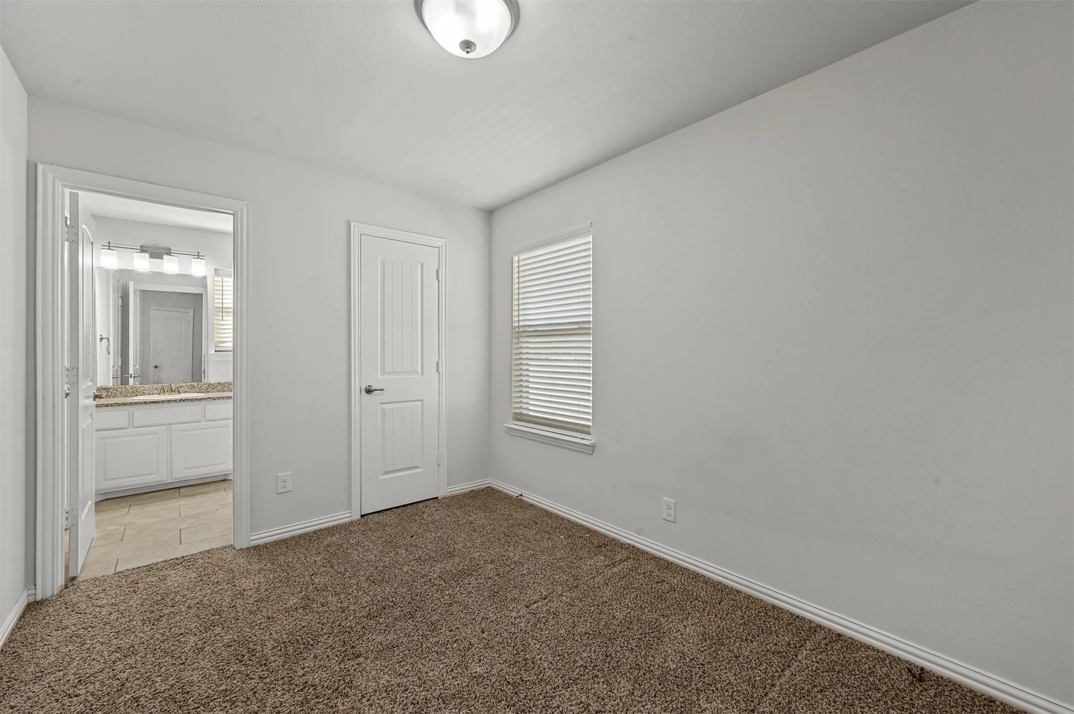 Duplex For Rent in Grayson County , 727 W Johnson Street A, Denison, Texas 75020, 3 Bedroom, 3 Bathroom, 1 Garage spaces, 1,238 Sqft, built in 2019, mls#21312235, Real Estate Agent in Denison, Homes For Rent in Grayson county, Homes For Rent in Denison, Realtor in Denison Texas, Real Estate Brokerage Independent Realty Texas, Luminita Cordes Realtor