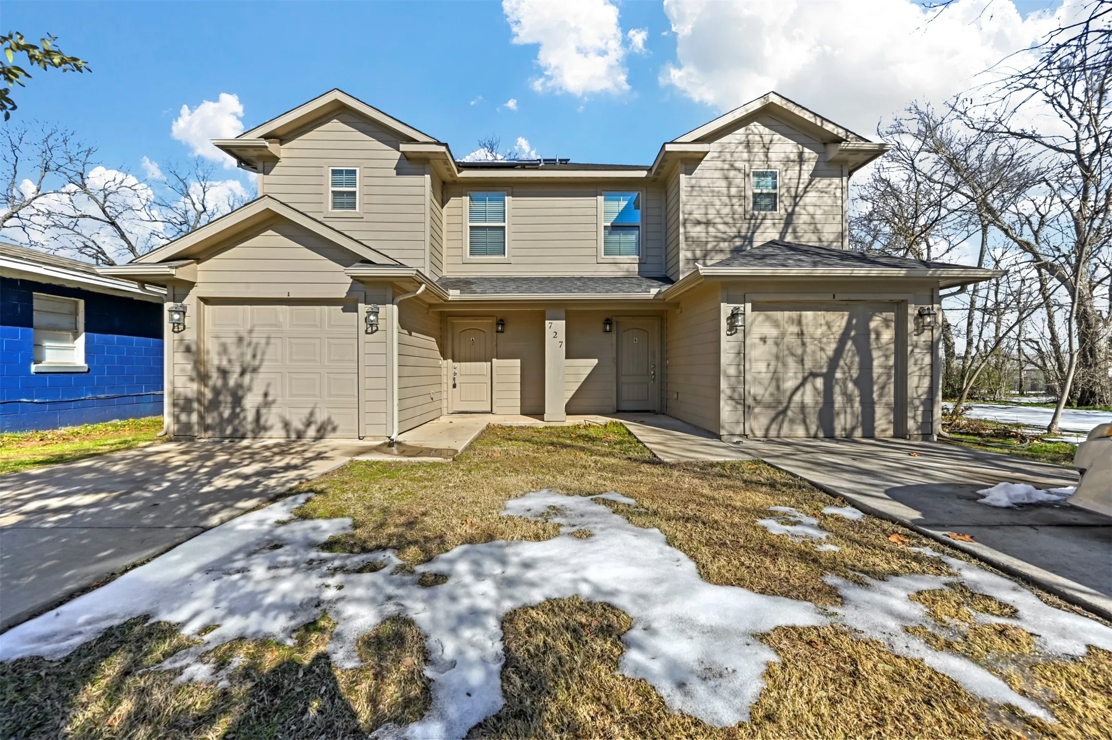 Duplex For Rent in Grayson County , 727 W Johnson Street A, Denison, Texas 75020, 3 Bedroom, 3 Bathroom, 1 Garage spaces, 1,238 Sqft, built in 2019, mls#21312235, Real Estate Agent in Denison, Homes For Rent in Grayson county, Homes For Rent in Denison, Realtor in Denison Texas, Real Estate Brokerage Independent Realty Texas, Luminita Cordes Realtor