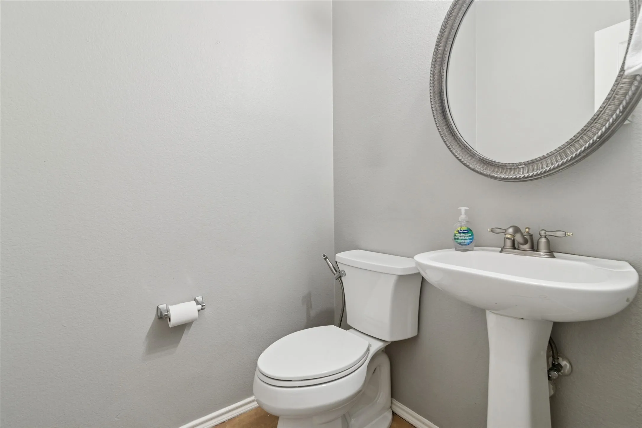 Townhouse For Sale in Collin County , 8601 Forest Highlands Drive, Plano, Texas 75024, 2 Bedroom, 2 Bathroom, 2 Garage spaces, 1,300 Sqft, built in 2004, Price $310,000, mls#21293139, Real Estate Agent in Plano, Homes For Sale in Collin county, Homes For Sale in Plano, Realtor in Plano Texas, Real Estate Brokerage Independent Realty Texas, Luminita Cordes Realtor