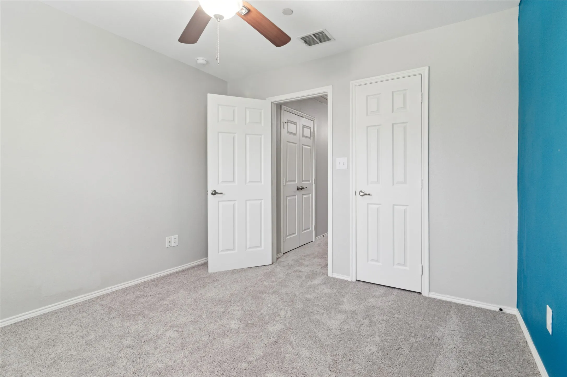 Townhouse For Sale in Collin County , 8601 Forest Highlands Drive, Plano, Texas 75024, 2 Bedroom, 2 Bathroom, 2 Garage spaces, 1,300 Sqft, built in 2004, Price $310,000, mls#21293139, Real Estate Agent in Plano, Homes For Sale in Collin county, Homes For Sale in Plano, Realtor in Plano Texas, Real Estate Brokerage Independent Realty Texas, Luminita Cordes Realtor