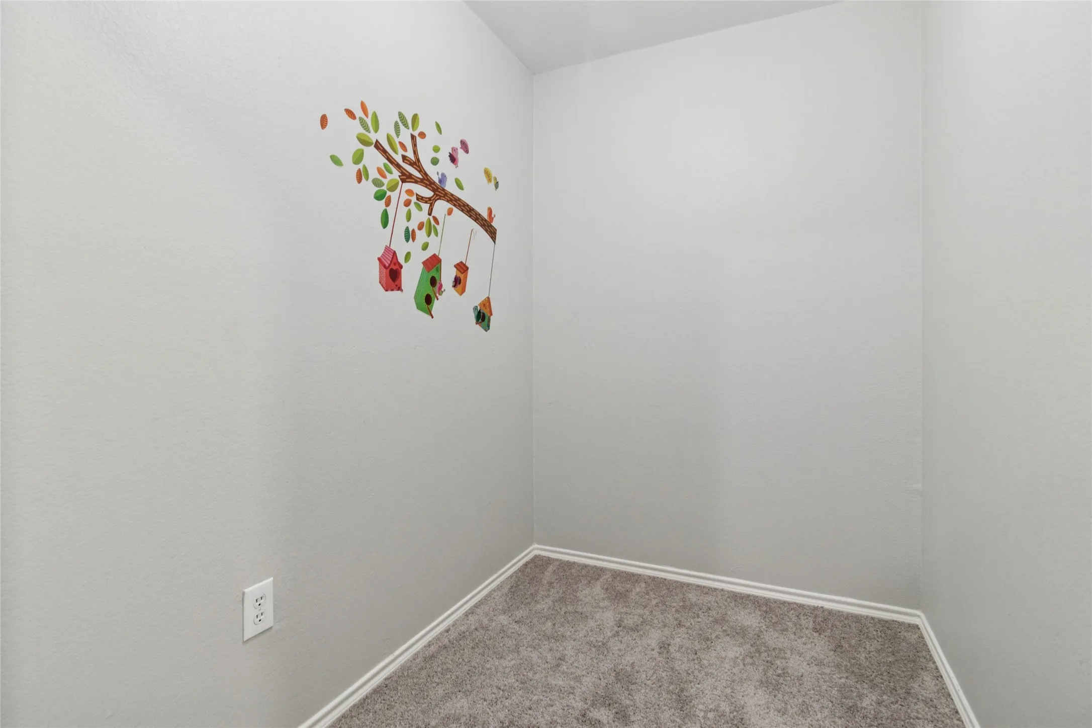 Townhouse For Sale in Collin County , 8601 Forest Highlands Drive, Plano, Texas 75024, 2 Bedroom, 2 Bathroom, 2 Garage spaces, 1,300 Sqft, built in 2004, Price $310,000, mls#21293139, Real Estate Agent in Plano, Homes For Sale in Collin county, Homes For Sale in Plano, Realtor in Plano Texas, Real Estate Brokerage Independent Realty Texas, Luminita Cordes Realtor
