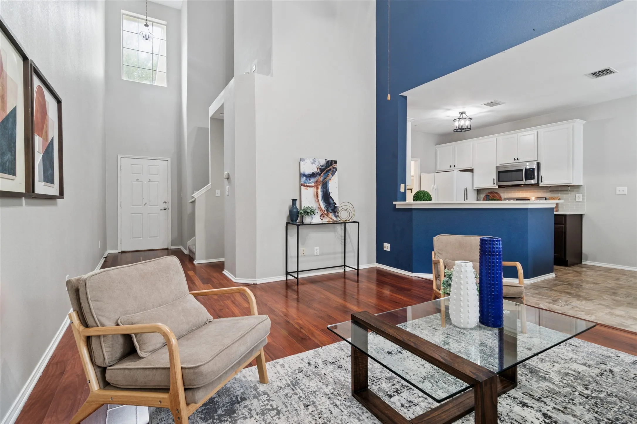 Townhouse For Sale in Collin County , 8601 Forest Highlands Drive, Plano, Texas 75024, 2 Bedroom, 2 Bathroom, 2 Garage spaces, 1,300 Sqft, built in 2004, Price $310,000, mls#21293139, Real Estate Agent in Plano, Homes For Sale in Collin county, Homes For Sale in Plano, Realtor in Plano Texas, Real Estate Brokerage Independent Realty Texas, Luminita Cordes Realtor