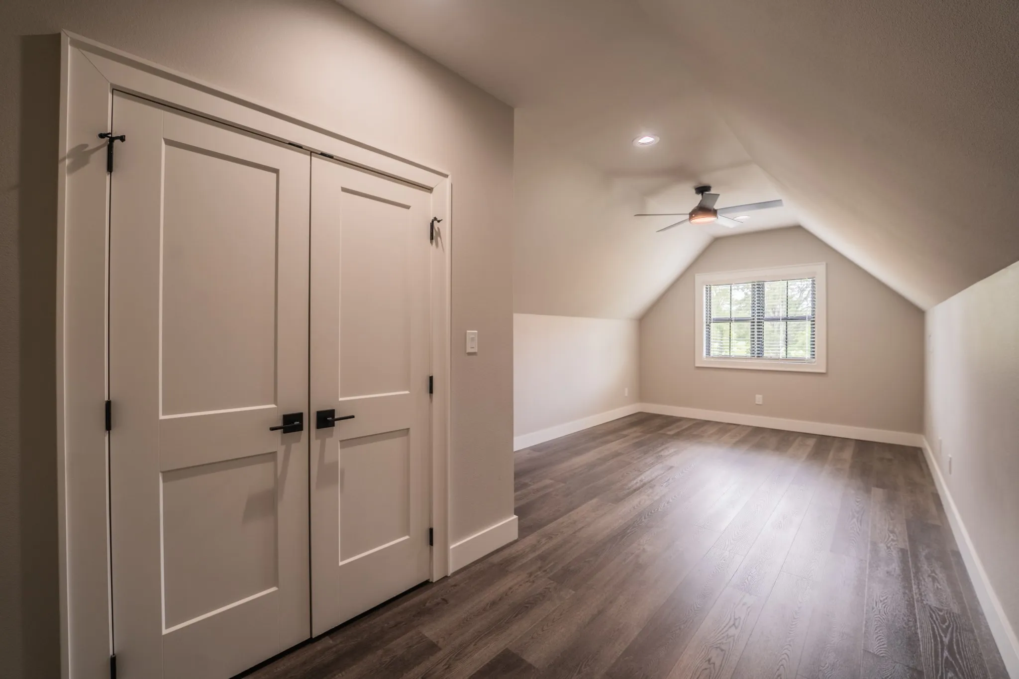 Single Family Residence For Sale in Hopkins County , 2865 County Road 2310, Sulphur Springs, Texas 75482, 4 Bedroom, 4 Bathroom, 2 Garage spaces, 2,956 Sqft, built in 2023, mls#21305743, Real Estate Agent in Sulphur Springs, Homes For Sale in Hopkins county, Homes For Sale in Sulphur Springs, Realtor in Sulphur Springs Texas, Real Estate Brokerage Independent Realty Texas, Luminita Cordes Realtor