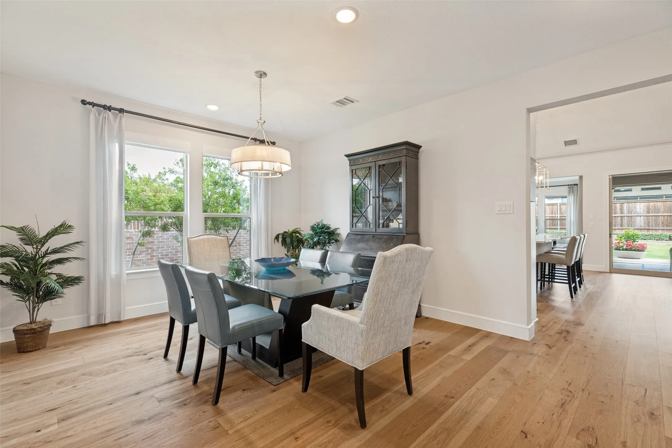 Single Family Residence For Sale in Collin County , 4212 Hollandwood Drive, Mc Kinney, Texas 75071, 4 Bedroom, 4 Bathroom, 3 Garage spaces, 3,481 Sqft, built in 2023, mls#21312004, Real Estate Agent in Mc Kinney, Homes For Sale in Collin county, Homes For Sale in Mc Kinney, Realtor in Mc Kinney Texas, Real Estate Brokerage Independent Realty Texas, Luminita Cordes Realtor