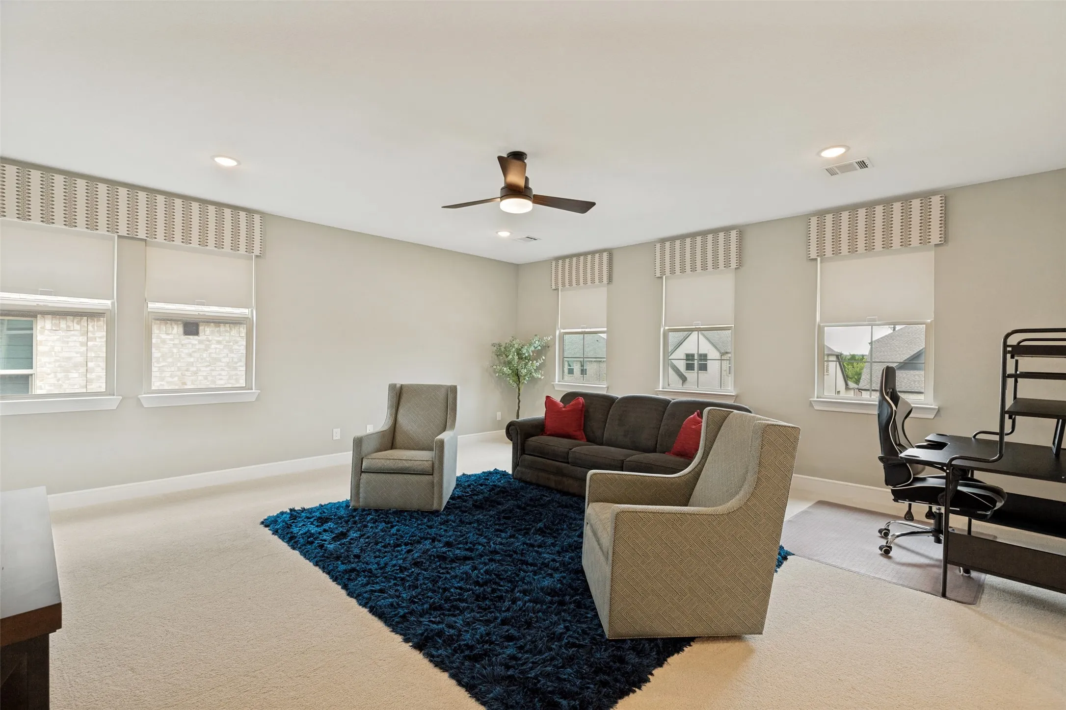 Single Family Residence For Sale in Collin County , 4212 Hollandwood Drive, Mc Kinney, Texas 75071, 4 Bedroom, 4 Bathroom, 3 Garage spaces, 3,481 Sqft, built in 2023, mls#21312004, Real Estate Agent in Mc Kinney, Homes For Sale in Collin county, Homes For Sale in Mc Kinney, Realtor in Mc Kinney Texas, Real Estate Brokerage Independent Realty Texas, Luminita Cordes Realtor