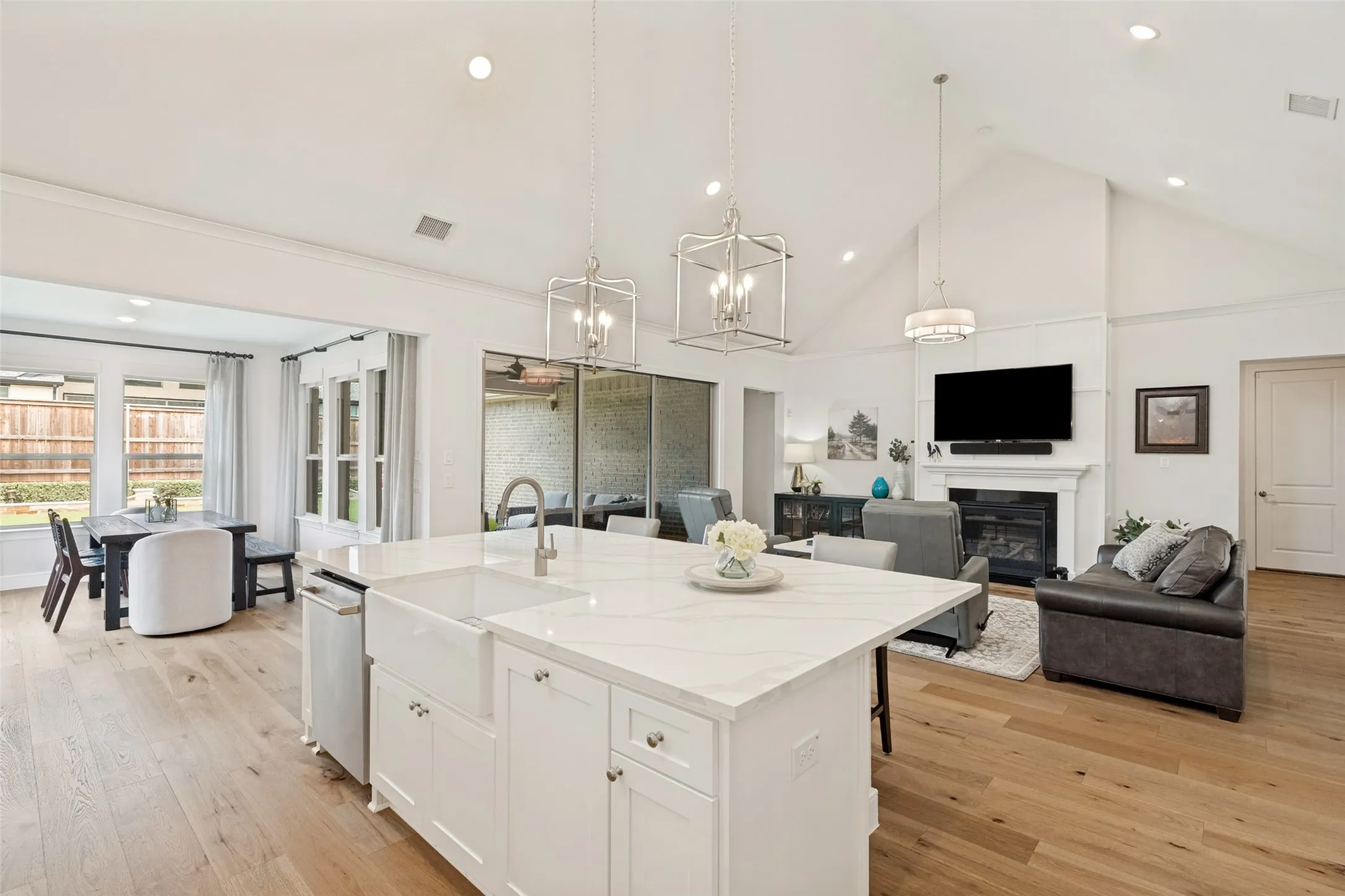 Single Family Residence For Sale in Collin County , 4212 Hollandwood Drive, Mc Kinney, Texas 75071, 4 Bedroom, 4 Bathroom, 3 Garage spaces, 3,481 Sqft, built in 2023, mls#21312004, Real Estate Agent in Mc Kinney, Homes For Sale in Collin county, Homes For Sale in Mc Kinney, Realtor in Mc Kinney Texas, Real Estate Brokerage Independent Realty Texas, Luminita Cordes Realtor