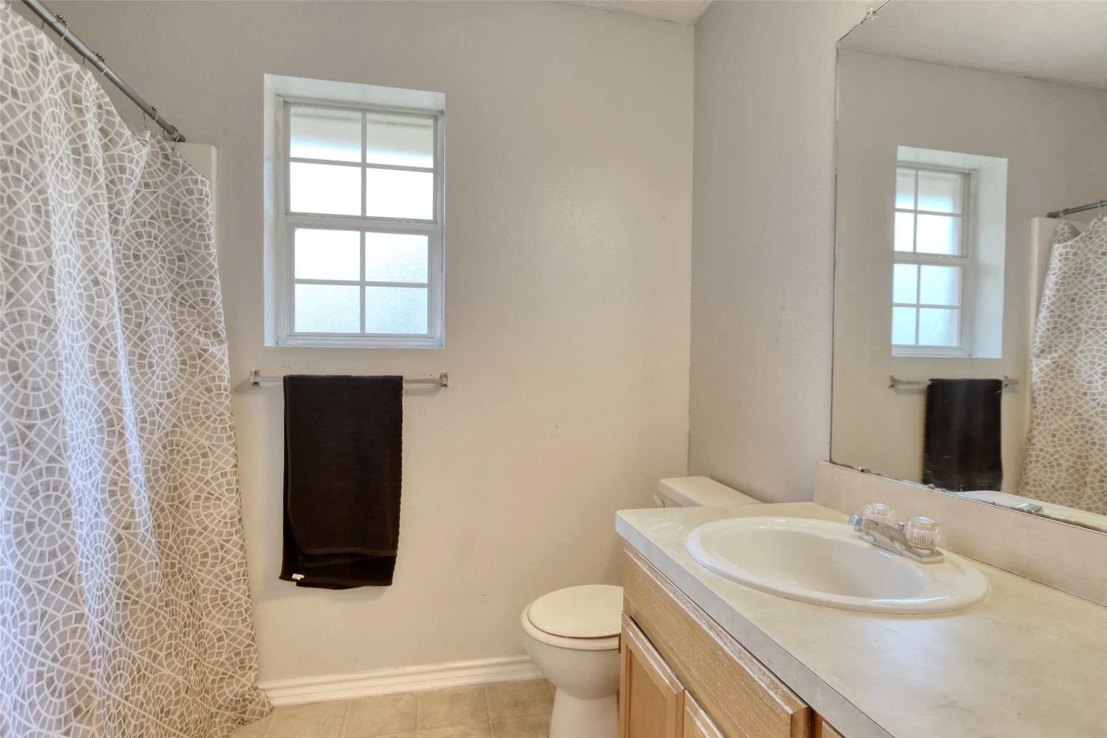 Single Family Residence For Sale in Mc Lennan County , 108 Wolf Lane, Lacy Lakeview, Texas 76705, 3 Bedroom, 2 Bathroom, 2 Garage spaces, 1,351 Sqft, built in 2004, mls#21312263, Real Estate Agent in Lacy Lakeview, Homes For Sale in Mc Lennan county, Homes For Sale in Lacy Lakeview, Realtor in Lacy Lakeview Texas, Real Estate Brokerage Independent Realty Texas, Luminita Cordes Realtor