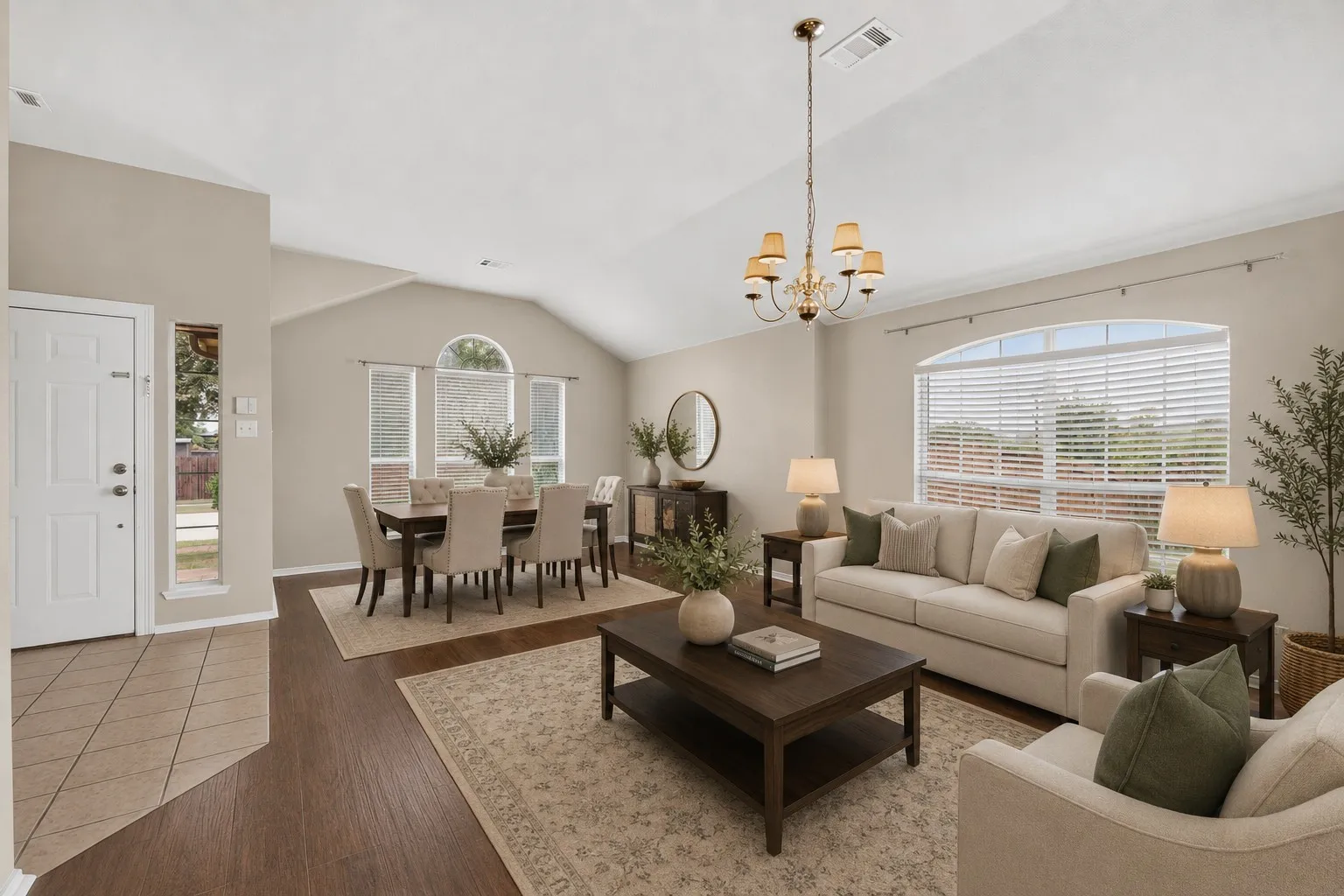 Single Family Residence For Sale in Kaufman County , 101 Wandering Drive, Forney, Texas 75126, 3 Bedroom, 2 Bathroom, 2 Garage spaces, 2,062 Sqft, built in 2003, mls#21312268, Real Estate Agent in Forney, Homes For Sale in Kaufman county, Homes For Sale in Forney, Realtor in Forney Texas, Real Estate Brokerage Independent Realty Texas, Luminita Cordes Realtor