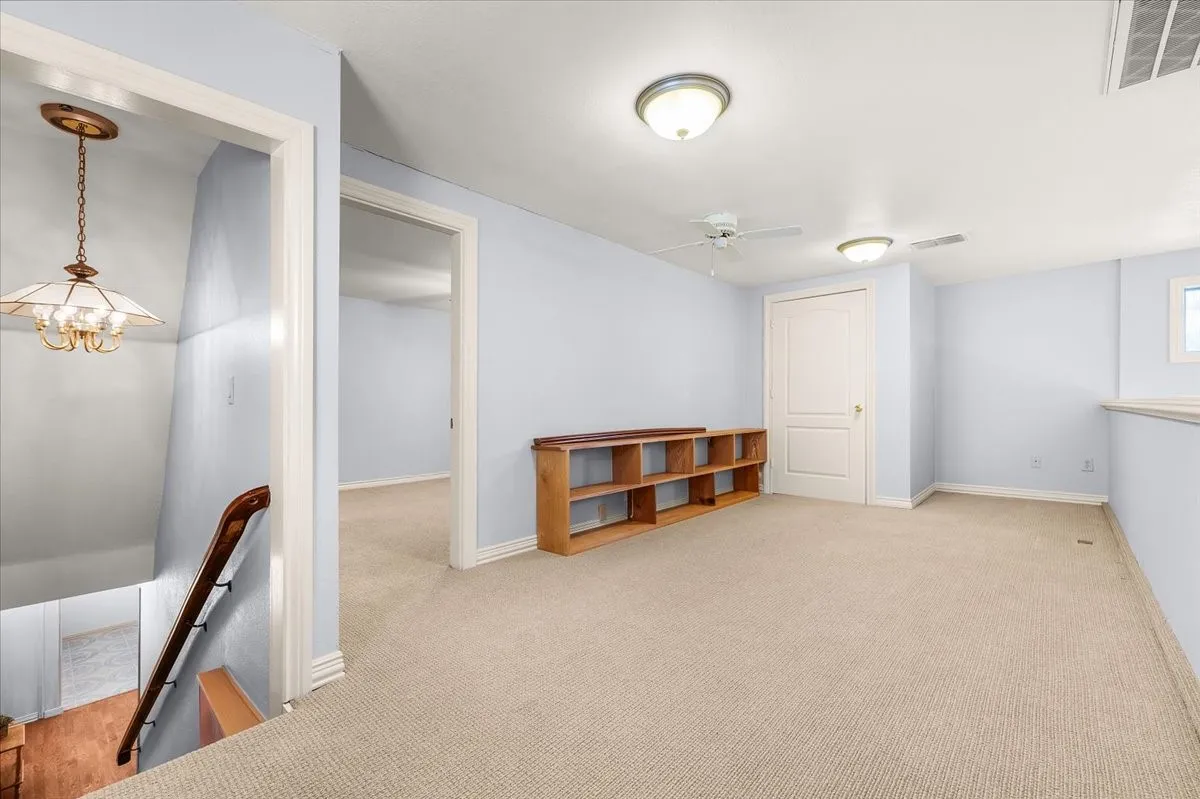 Single Family Residence For Sale in Tarrant County , 8248 Meadowbrook Drive, Fort Worth, Texas 76120, 5 Bedroom, 6 Bathroom, 3 Garage spaces, 5,582 Sqft, built in 1956, mls#21312290, Real Estate Agent in Fort Worth, Homes For Sale in Tarrant county, Homes For Sale in Fort Worth, Realtor in Fort Worth Texas, Real Estate Brokerage Independent Realty Texas, Luminita Cordes Realtor