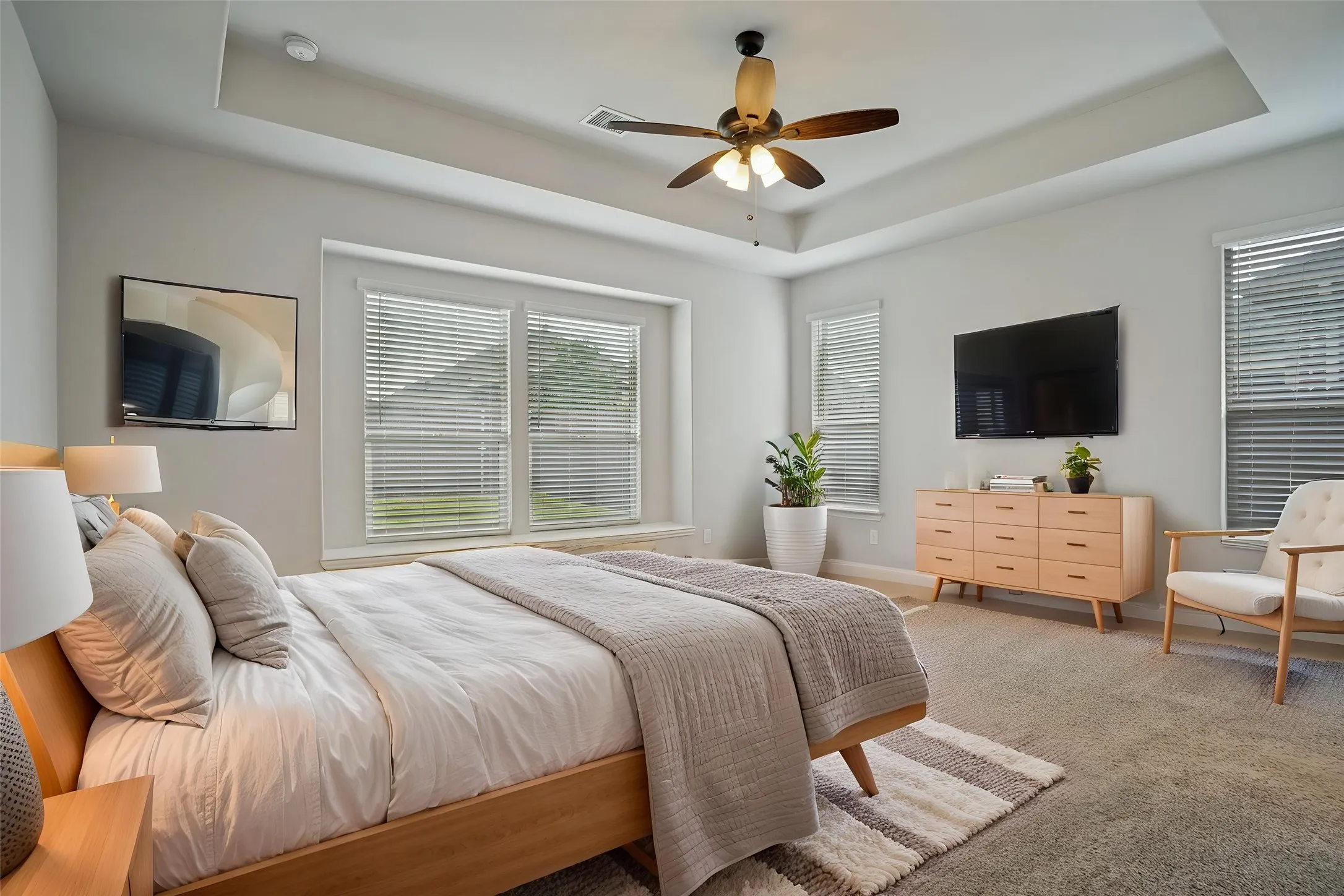 Single Family Residence For Sale in Collin County , 812 Woodview Court, Anna, Texas 75409, 4 Bedroom, 4 Bathroom, 2 Garage spaces, 3,516 Sqft, built in 2022, mls#21311391, Real Estate Agent in Anna, Homes For Sale in Collin county, Homes For Sale in Anna, Realtor in Anna Texas, Real Estate Brokerage Independent Realty Texas, Luminita Cordes Realtor
