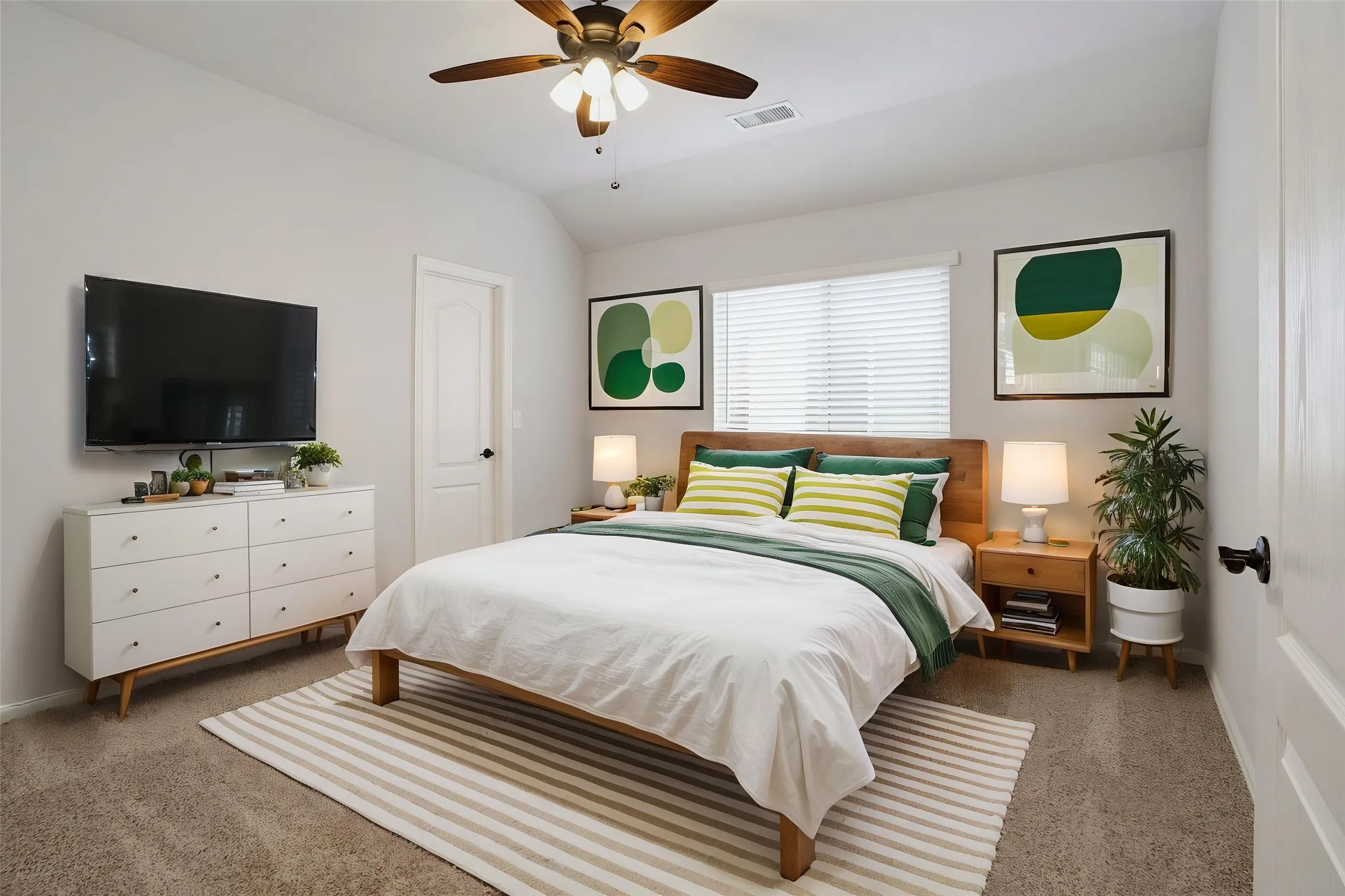 Single Family Residence For Sale in Collin County , 812 Woodview Court, Anna, Texas 75409, 4 Bedroom, 4 Bathroom, 2 Garage spaces, 3,516 Sqft, built in 2022, mls#21311391, Real Estate Agent in Anna, Homes For Sale in Collin county, Homes For Sale in Anna, Realtor in Anna Texas, Real Estate Brokerage Independent Realty Texas, Luminita Cordes Realtor