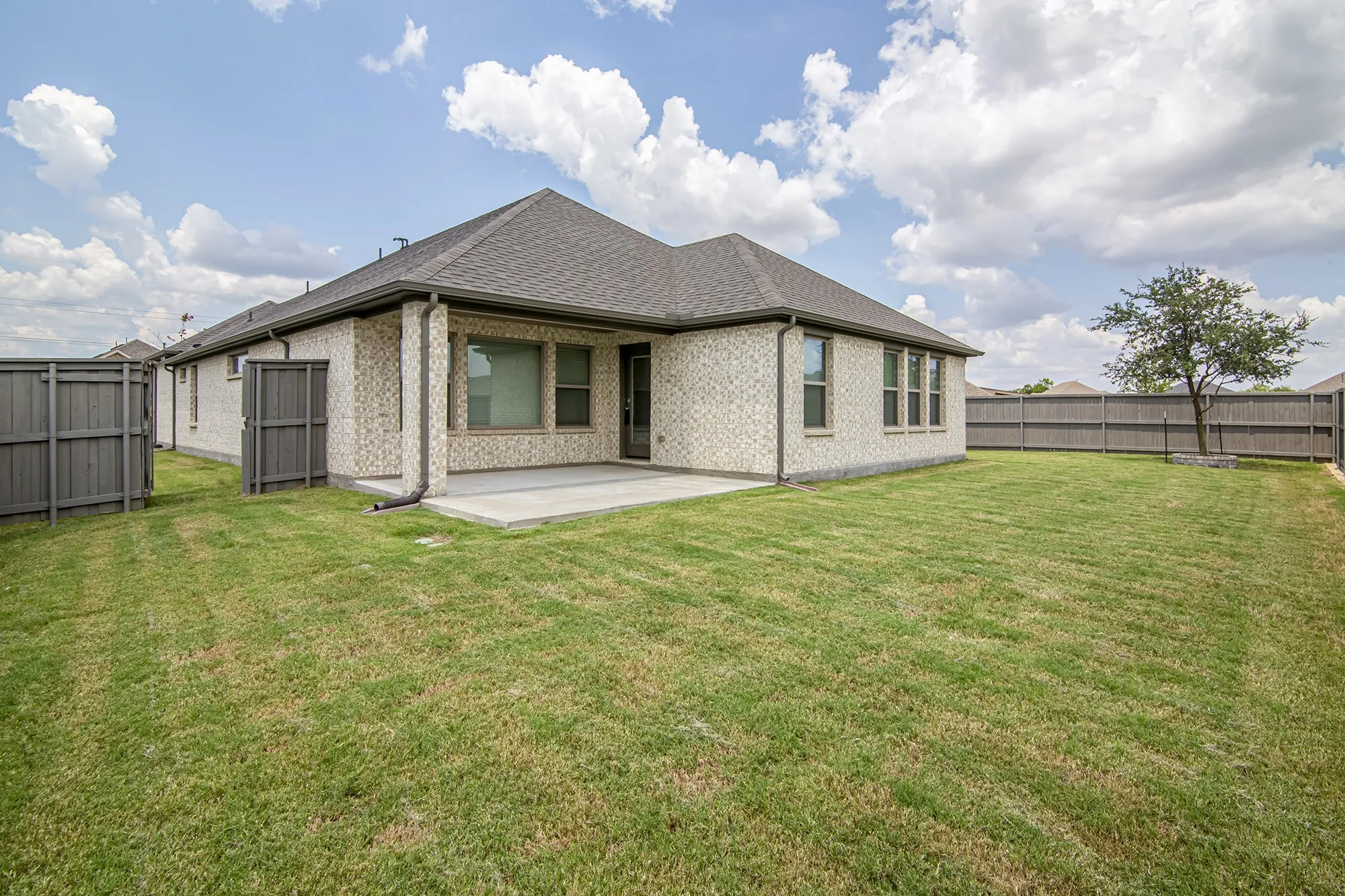 Single Family Residence For Rent in Ellis County , 4718 BUTTONBUSH DR, Venus, Texas 76084, 4 Bedrooms, 3 Bathrooms, 3 Garage spaces, 2,193 Sqft, built in 2021, Price $3,200, mls#21312311, Real Estate Agent in Venus, Homes For Rent in Ellis county, Homes For Rent in Venus, Realtor in Venus Texas, Real Estate Brokerage Independent Realty Texas, Luminita Cordes Realtor