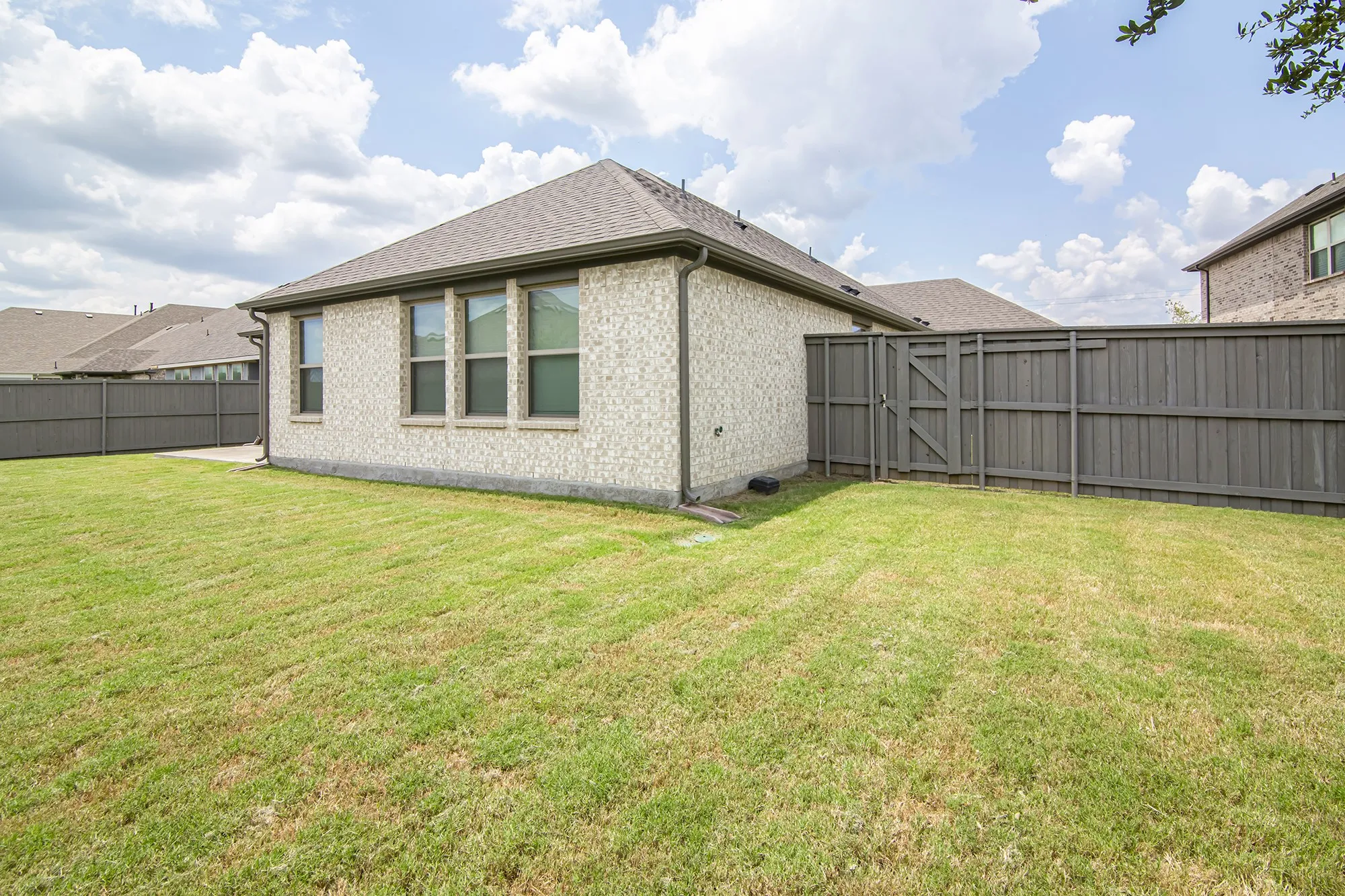 Single Family Residence For Rent in Ellis County , 4718 BUTTONBUSH DR, Venus, Texas 76084, 4 Bedrooms, 3 Bathrooms, 3 Garage spaces, 2,193 Sqft, built in 2021, Price $3,200, mls#21312311, Real Estate Agent in Venus, Homes For Rent in Ellis county, Homes For Rent in Venus, Realtor in Venus Texas, Real Estate Brokerage Independent Realty Texas, Luminita Cordes Realtor