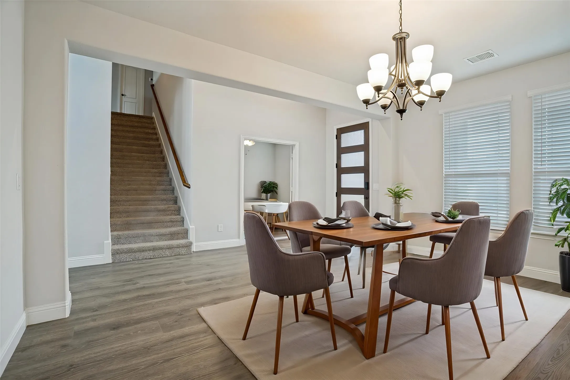 Single Family Residence For Rent in Collin County , 812 Woodview Court, Anna, Texas 75409, 4 Bedroom, 4 Bathroom, 2 Garage spaces, 3,516 Sqft, built in 2022, Price $3,850, mls#21312310, Real Estate Agent in Anna, Homes For Rent in Collin county, Homes For Rent in Anna, Realtor in Anna Texas, Real Estate Brokerage Independent Realty Texas, Luminita Cordes Realtor