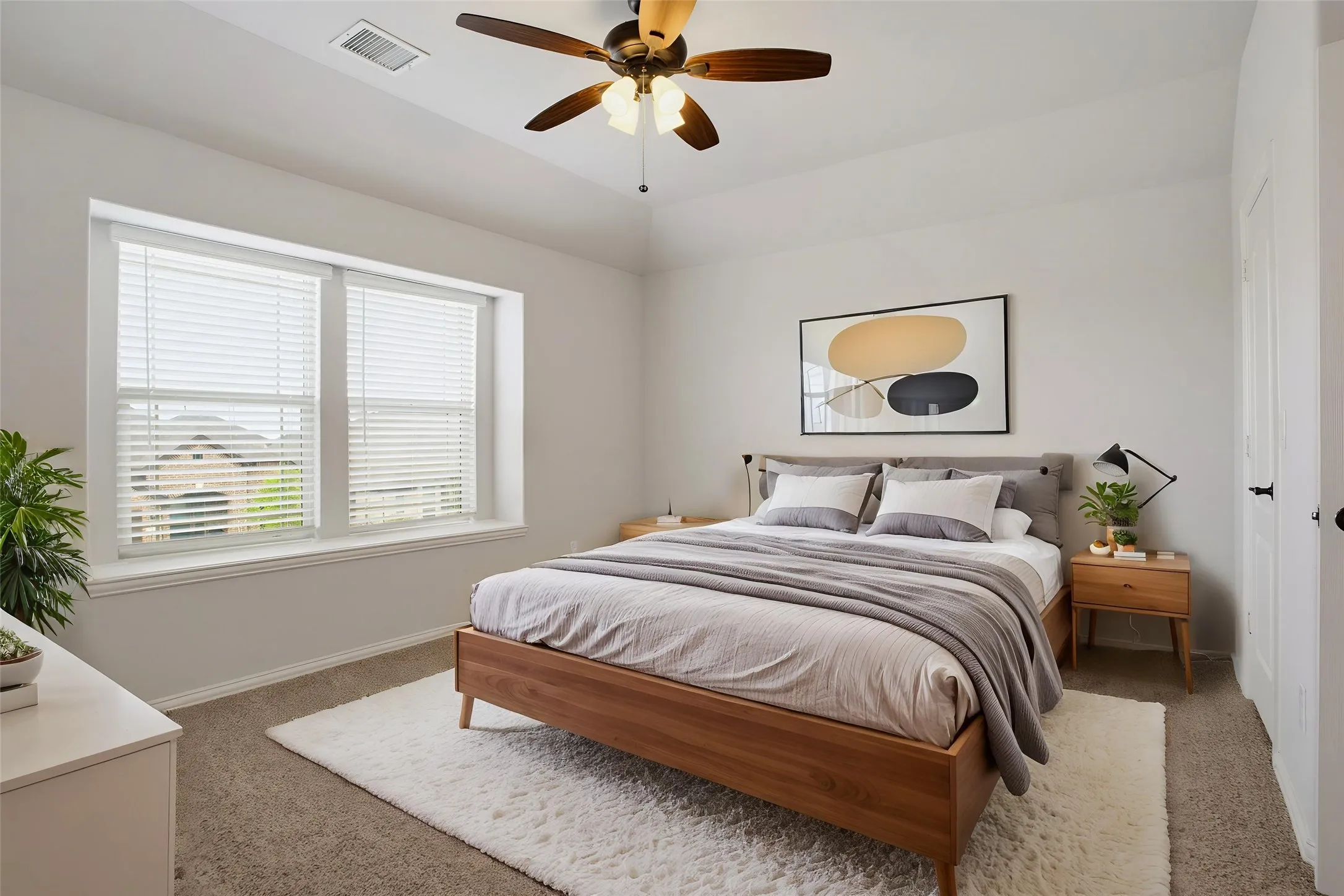 Single Family Residence For Rent in Collin County , 812 Woodview Court, Anna, Texas 75409, 4 Bedroom, 4 Bathroom, 2 Garage spaces, 3,516 Sqft, built in 2022, Price $3,850, mls#21312310, Real Estate Agent in Anna, Homes For Rent in Collin county, Homes For Rent in Anna, Realtor in Anna Texas, Real Estate Brokerage Independent Realty Texas, Luminita Cordes Realtor