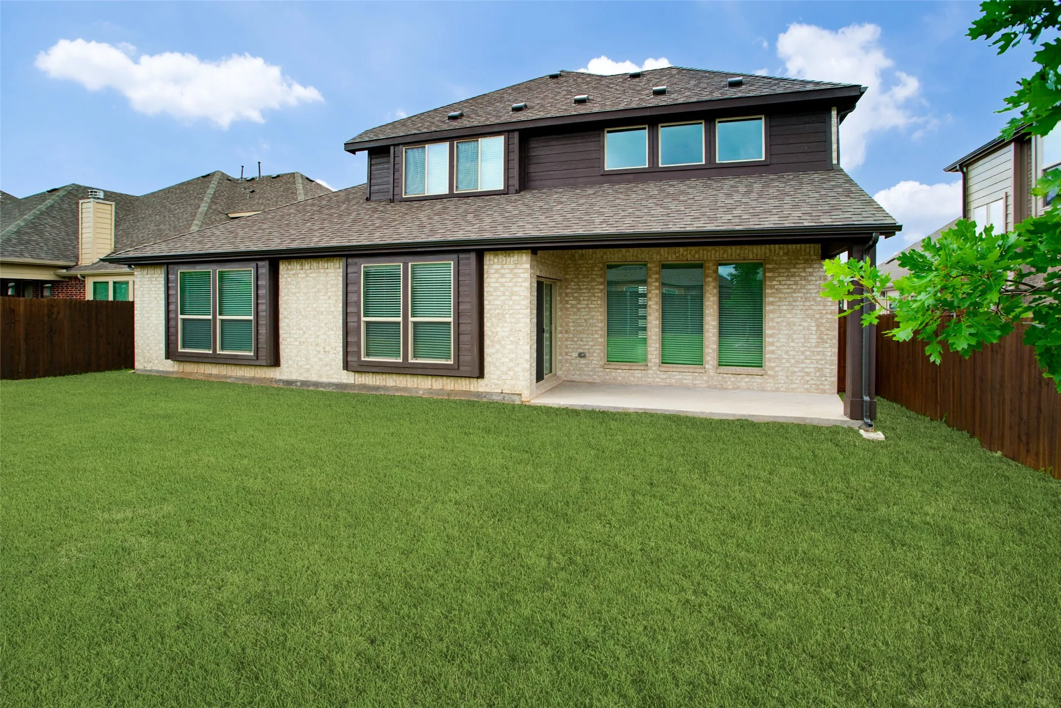 Single Family Residence For Rent in Collin County , 812 Woodview Court, Anna, Texas 75409, 4 Bedroom, 4 Bathroom, 2 Garage spaces, 3,516 Sqft, built in 2022, Price $3,850, mls#21312310, Real Estate Agent in Anna, Homes For Rent in Collin county, Homes For Rent in Anna, Realtor in Anna Texas, Real Estate Brokerage Independent Realty Texas, Luminita Cordes Realtor