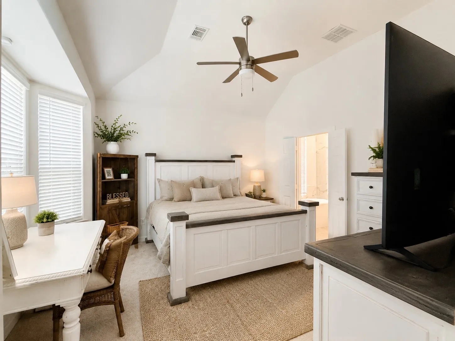 Single Family Residence For Sale in Grayson County , 1221 Newport Street, Sherman, Texas 75090, 3 Bedroom, 2 Bathroom, 2 Garage spaces, 1,585 Sqft, built in 2024, mls#21312105, Real Estate Agent in Sherman, Homes For Sale in Grayson county, Homes For Sale in Sherman, Realtor in Sherman Texas, Real Estate Brokerage Independent Realty Texas, Luminita Cordes Realtor