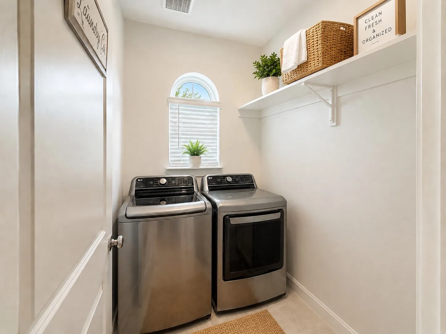 Single Family Residence For Sale in Grayson County , 1221 Newport Street, Sherman, Texas 75090, 3 Bedroom, 2 Bathroom, 2 Garage spaces, 1,585 Sqft, built in 2024, mls#21312105, Real Estate Agent in Sherman, Homes For Sale in Grayson county, Homes For Sale in Sherman, Realtor in Sherman Texas, Real Estate Brokerage Independent Realty Texas, Luminita Cordes Realtor