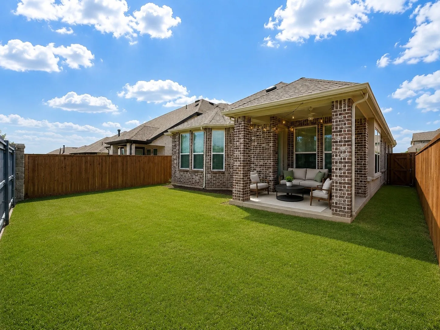 Single Family Residence For Sale in Grayson County , 1221 Newport Street, Sherman, Texas 75090, 3 Bedroom, 2 Bathroom, 2 Garage spaces, 1,585 Sqft, built in 2024, mls#21312105, Real Estate Agent in Sherman, Homes For Sale in Grayson county, Homes For Sale in Sherman, Realtor in Sherman Texas, Real Estate Brokerage Independent Realty Texas, Luminita Cordes Realtor